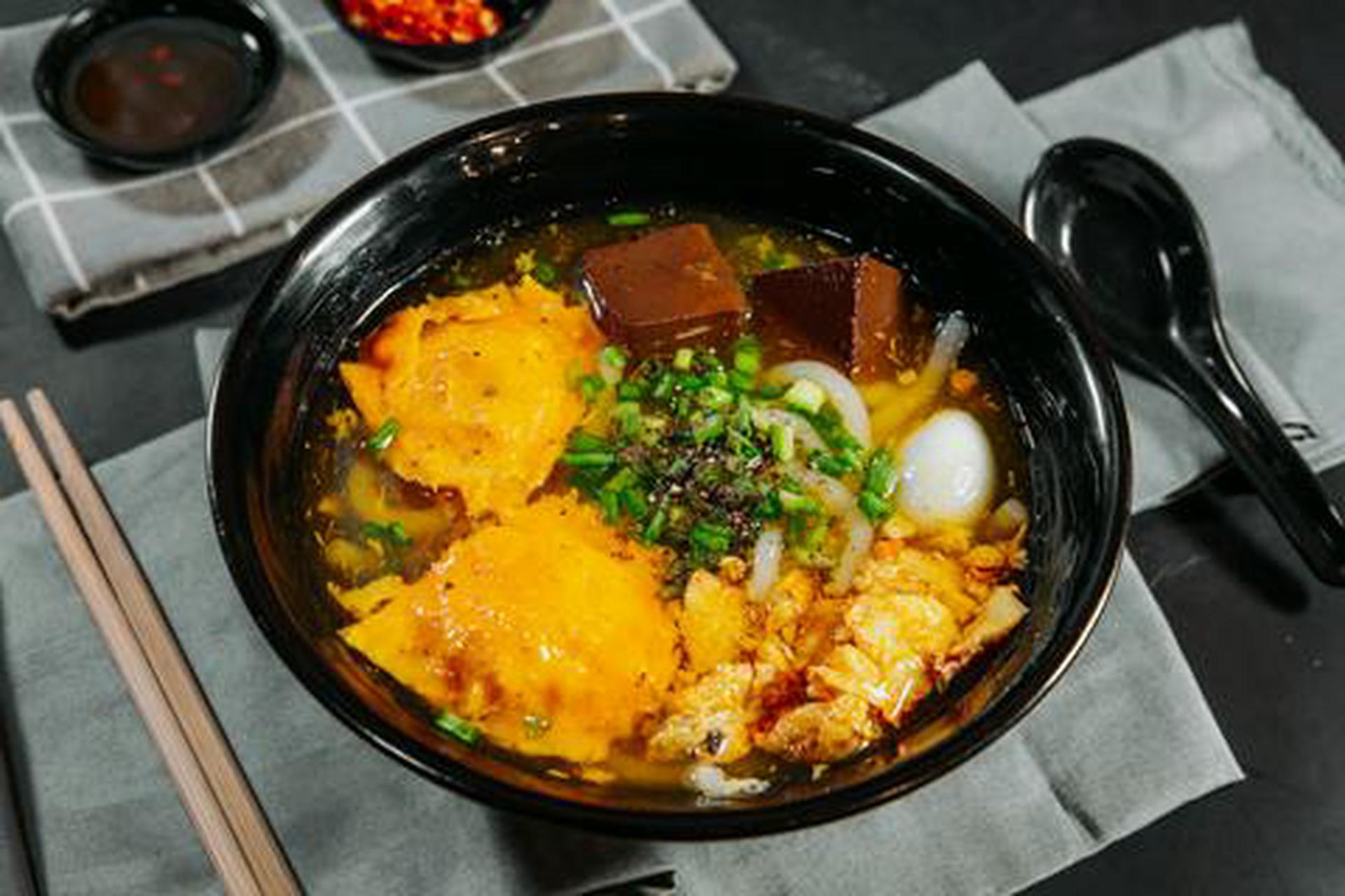 Hình ảnh Bánh canh cua - chả