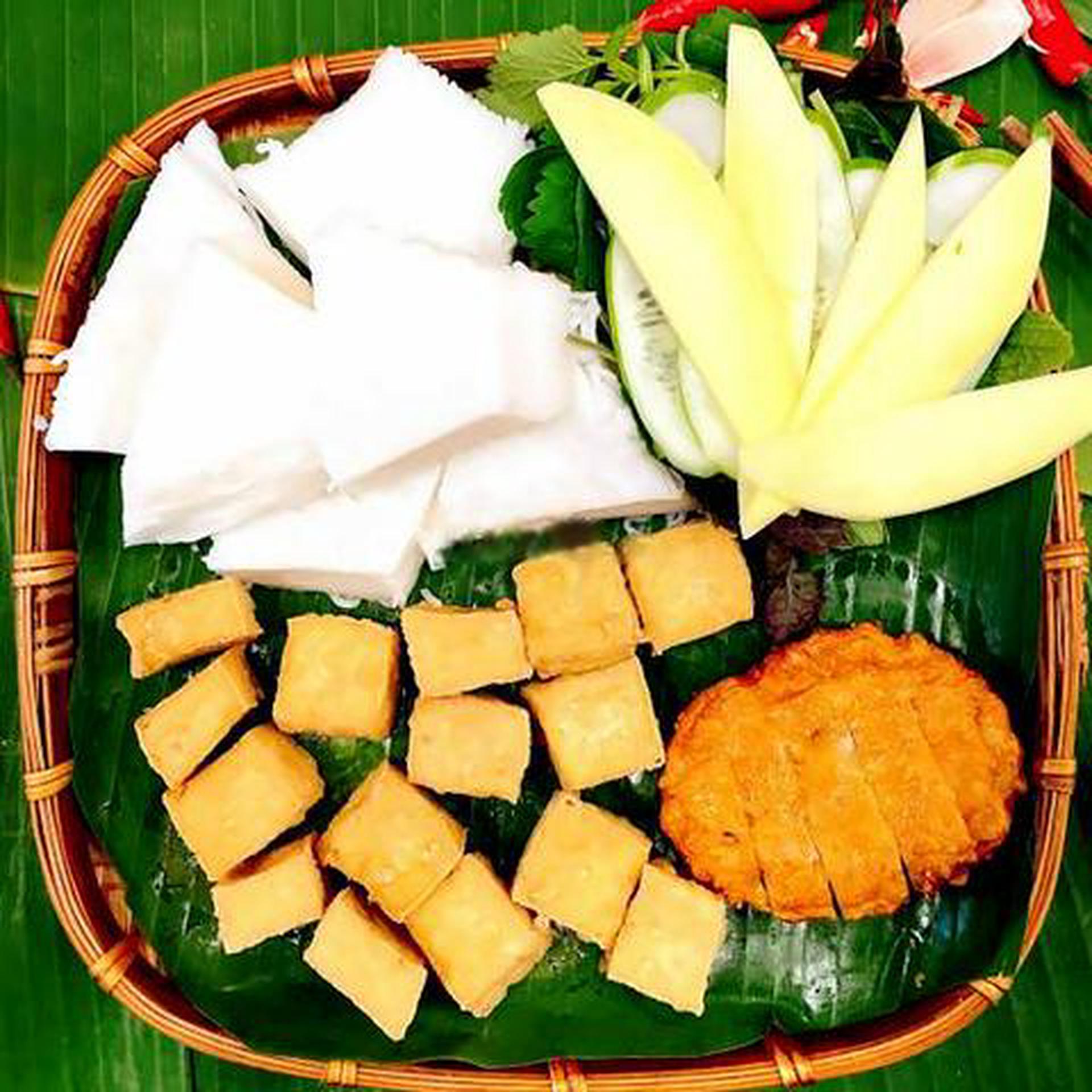 Hình ảnh Bún đậu chả cốm