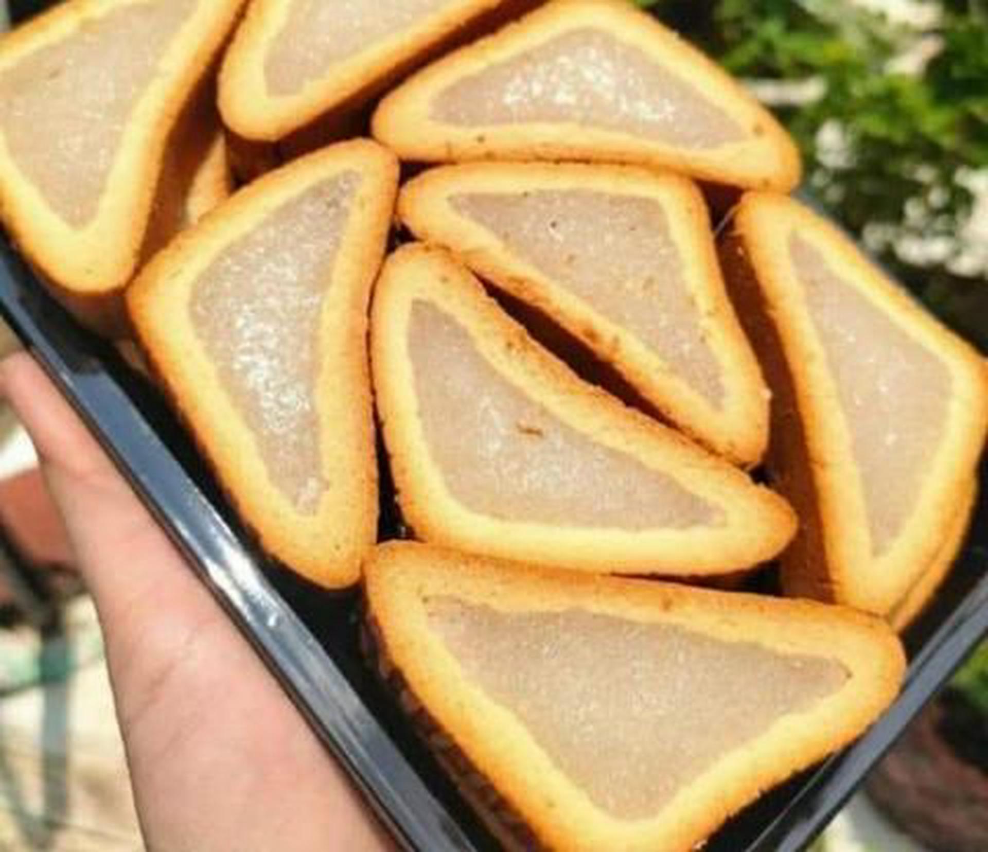 Hình ảnh 1 Sét 6 Cái Bánh Lam Dừa Siêu Ngon 