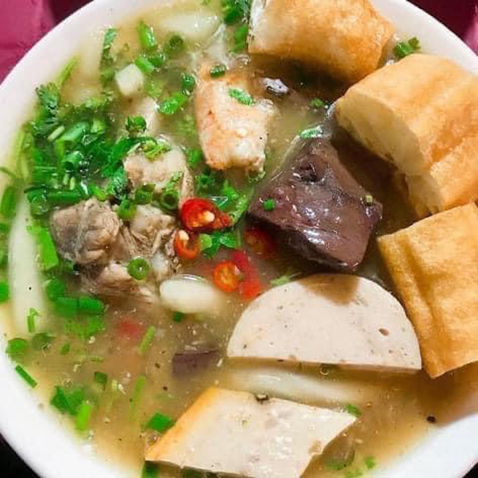 Hình ảnh Bánh Canh Chả Trứng 
