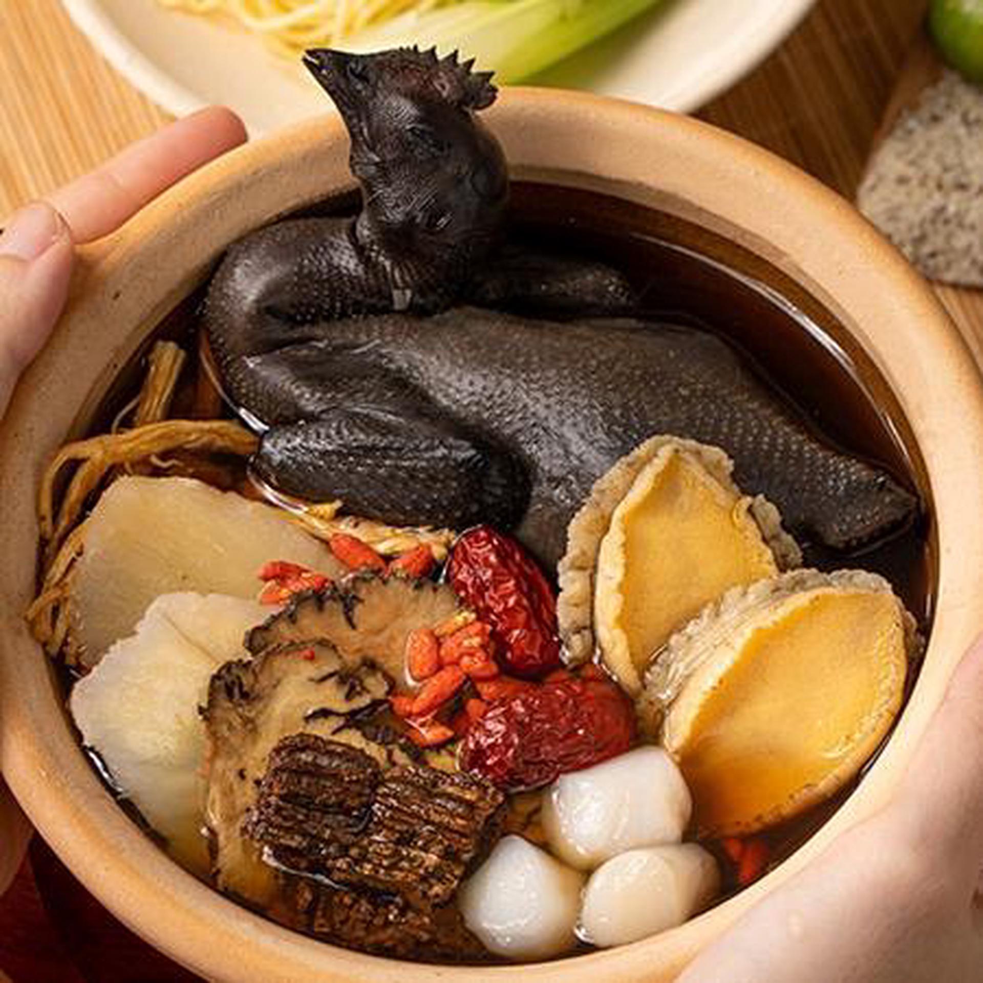 Hình ảnh Gà ác tiềm thuốc bắc bào ngư 2 con