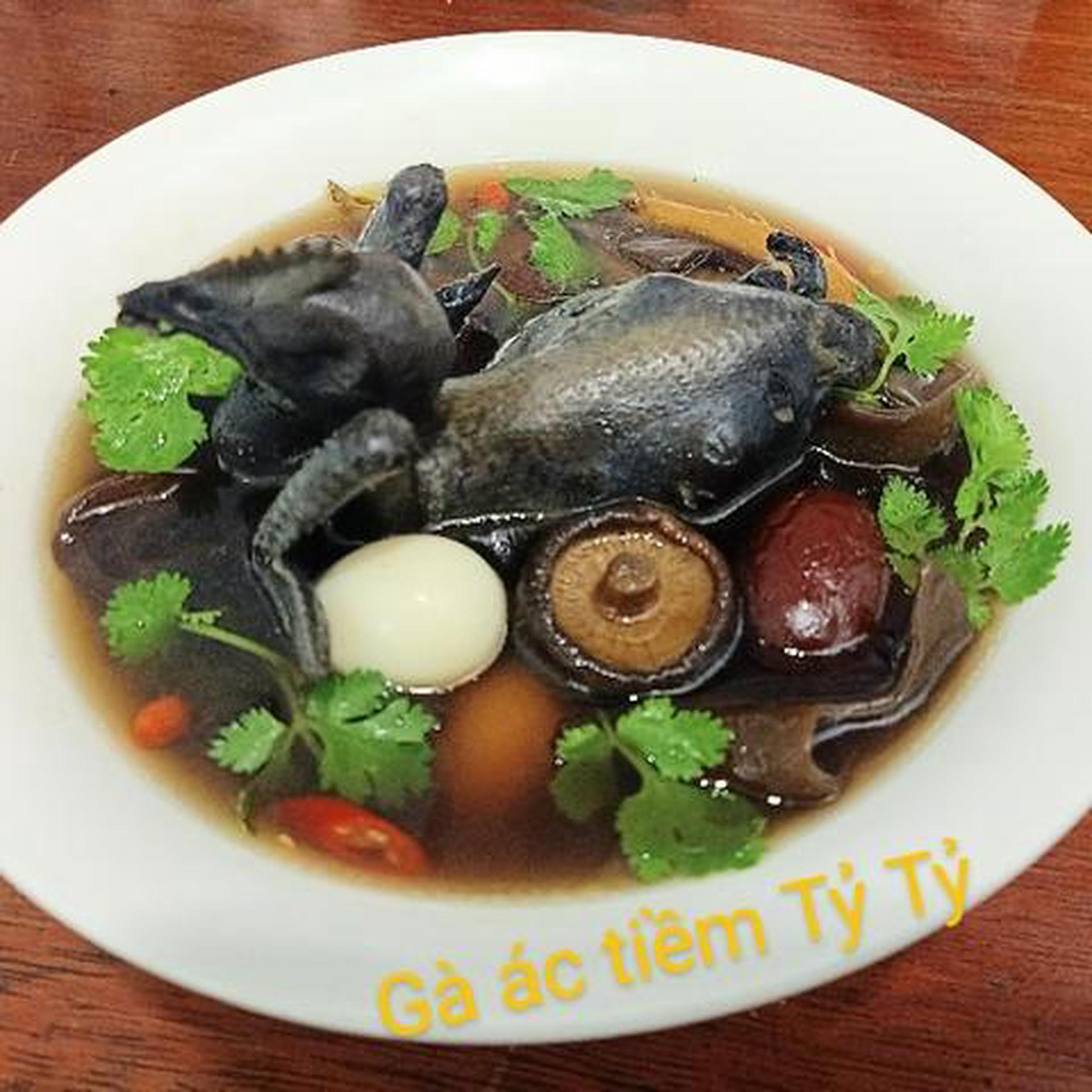 Hình ảnh Gà ác tiềm thuốc bắc ( 1 con)