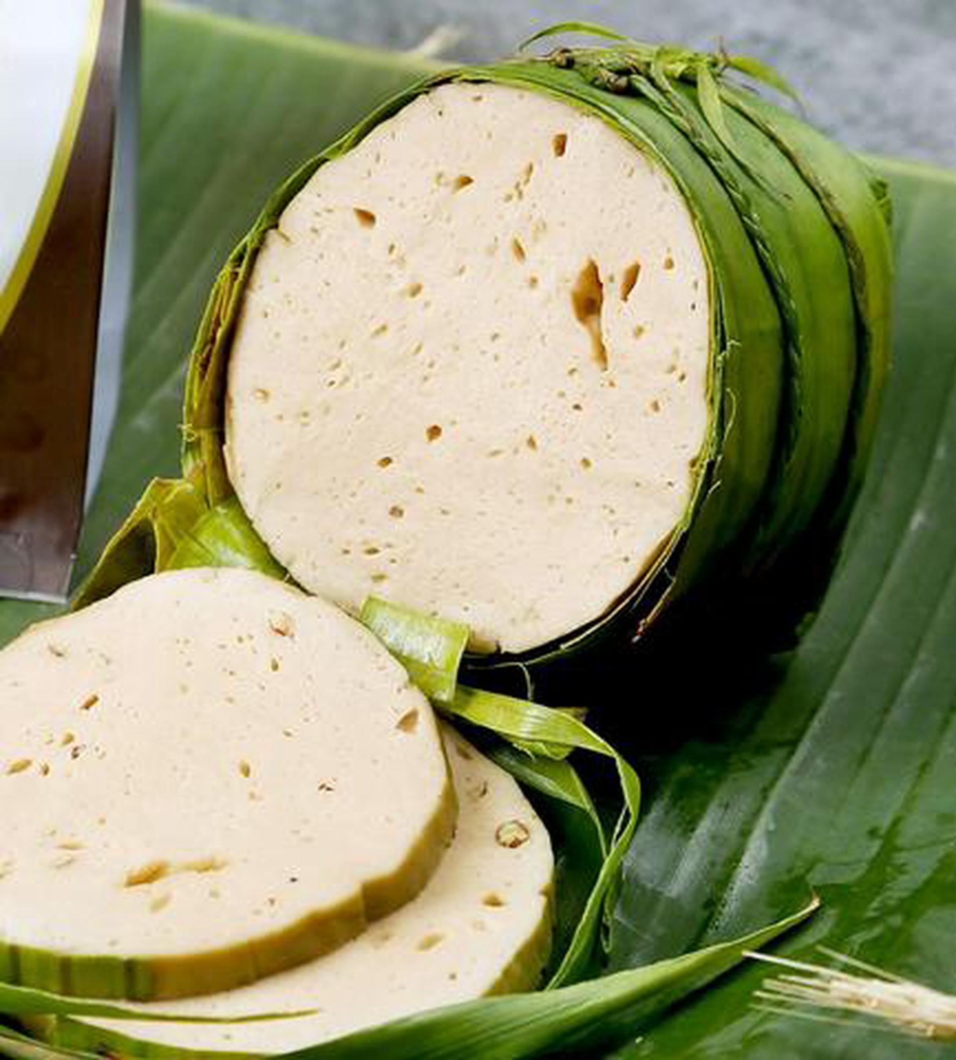 Hình ảnh Chả lụa chay nguyên cây 500g