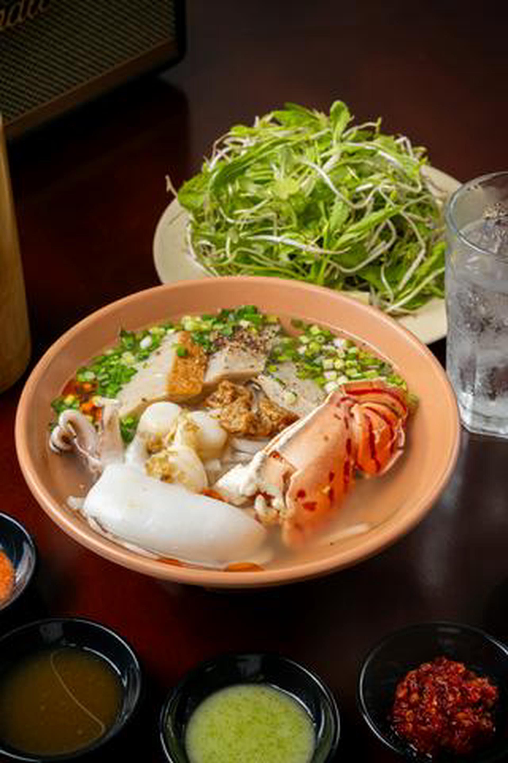 Hình ảnh Bánh canh đặc biệt