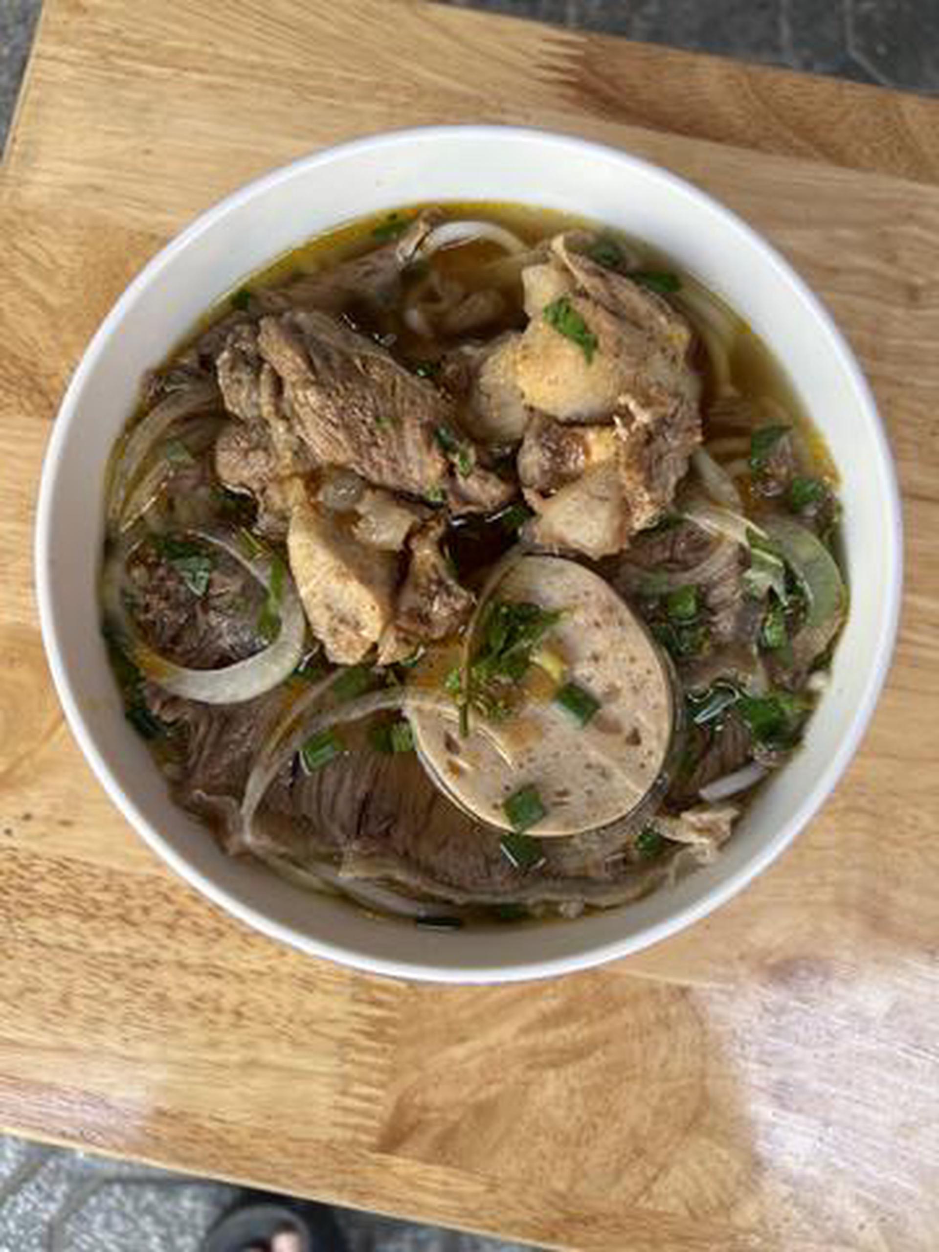 Hình ảnh Bún sườn sụn - nạm - chả