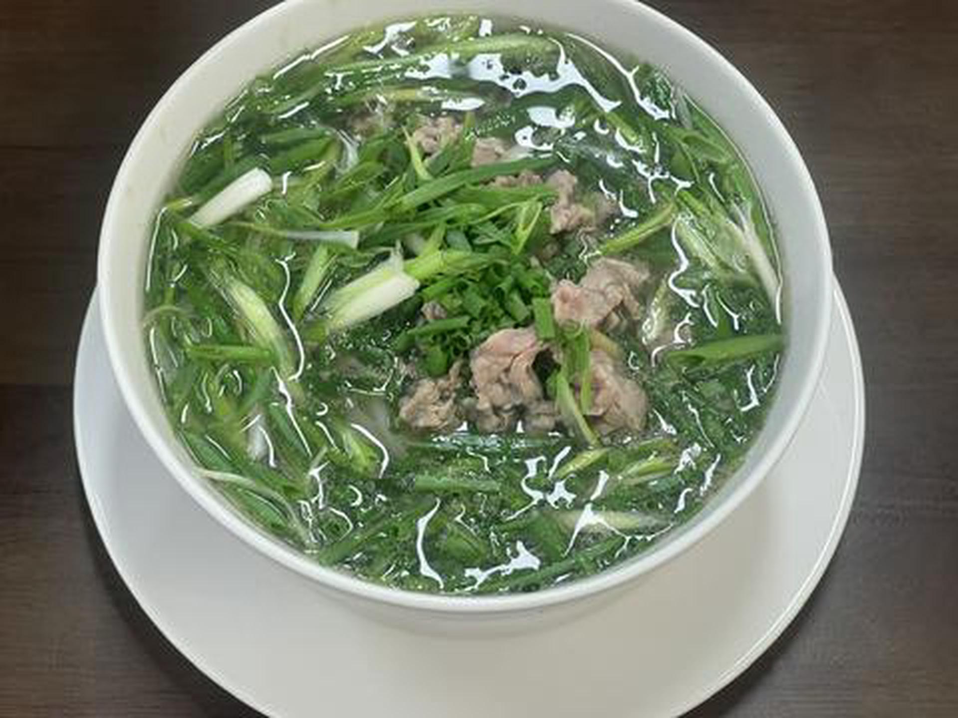 Hình ảnh Phở tái lăn truyền thống