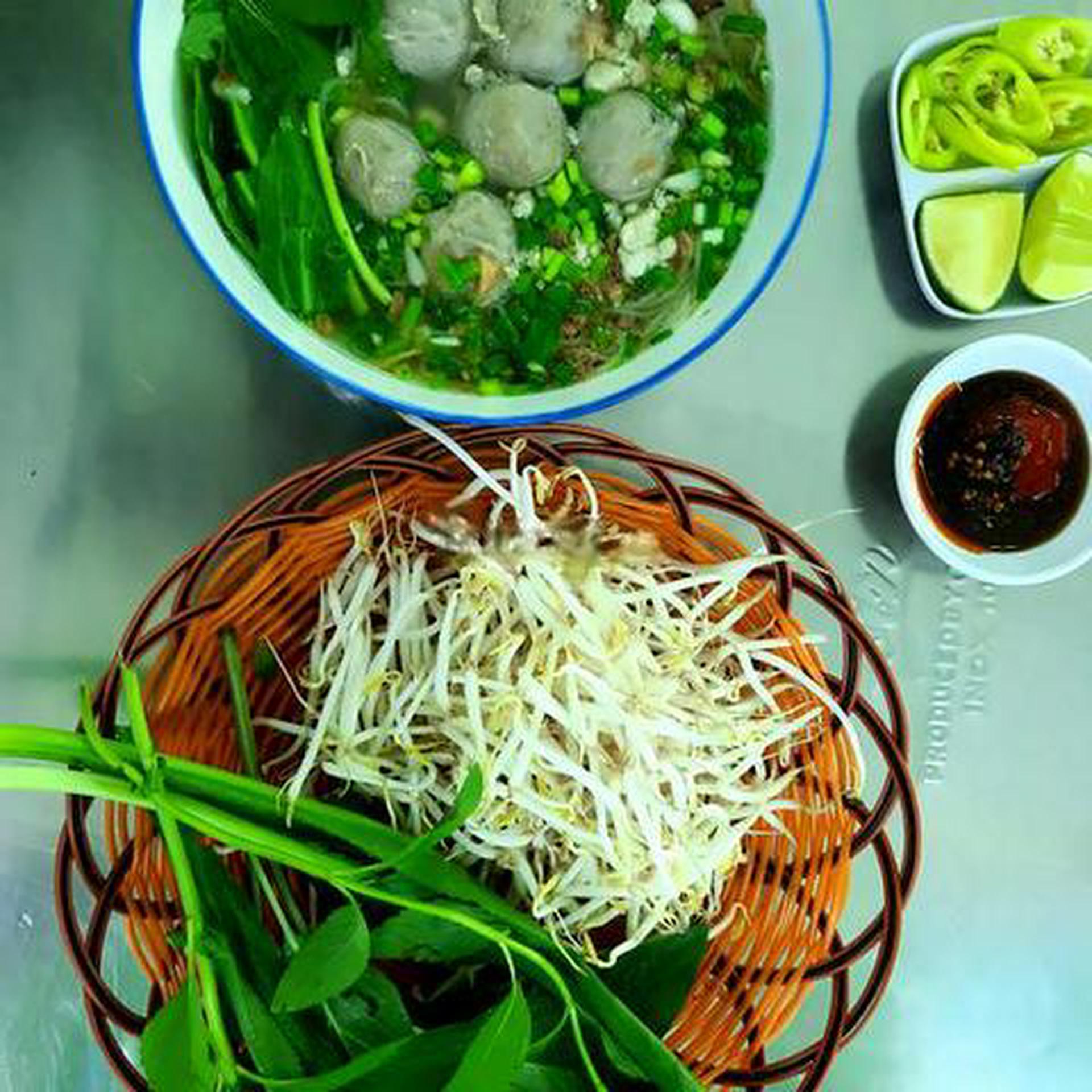 Hình ảnh Hủ tiếu nam vang bò viên