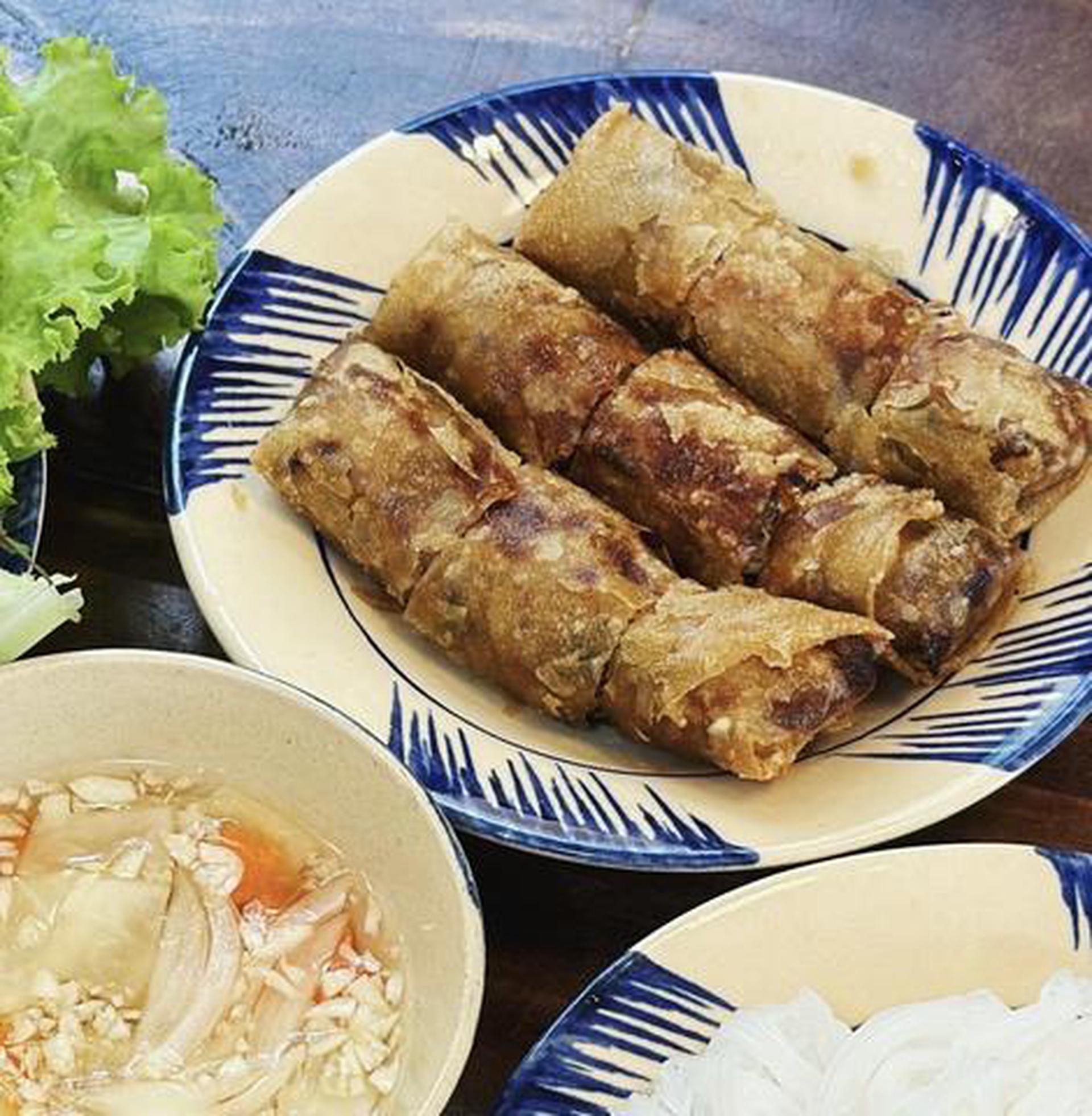 Hình ảnh Nem Cua Bể