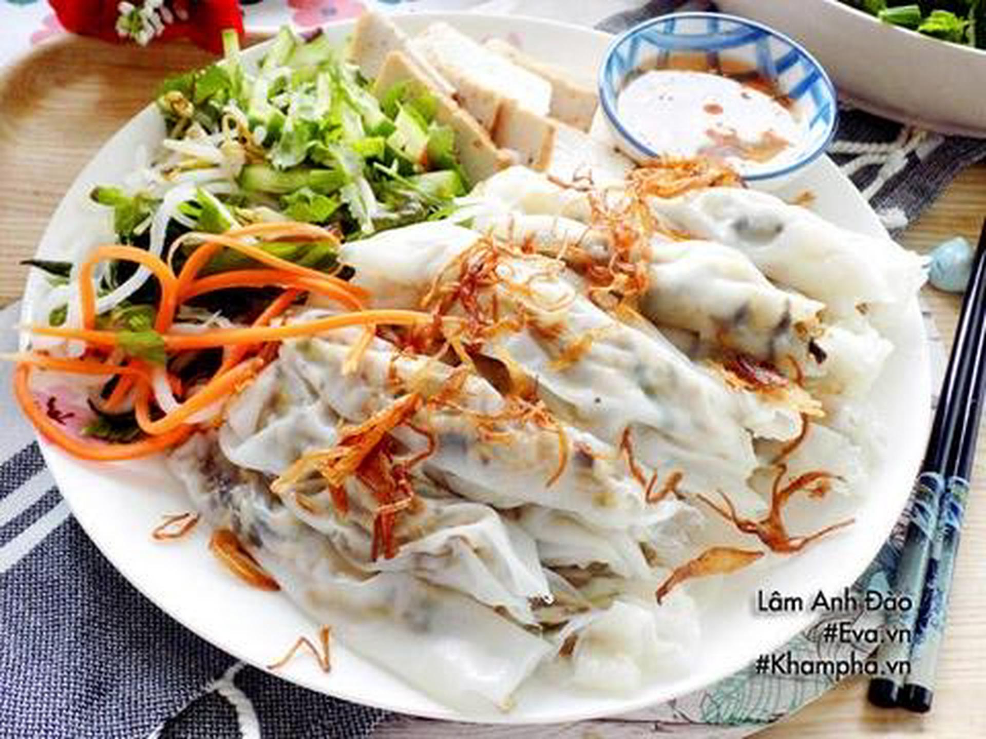 Hình ảnh Bánh cuốn nóng thêm