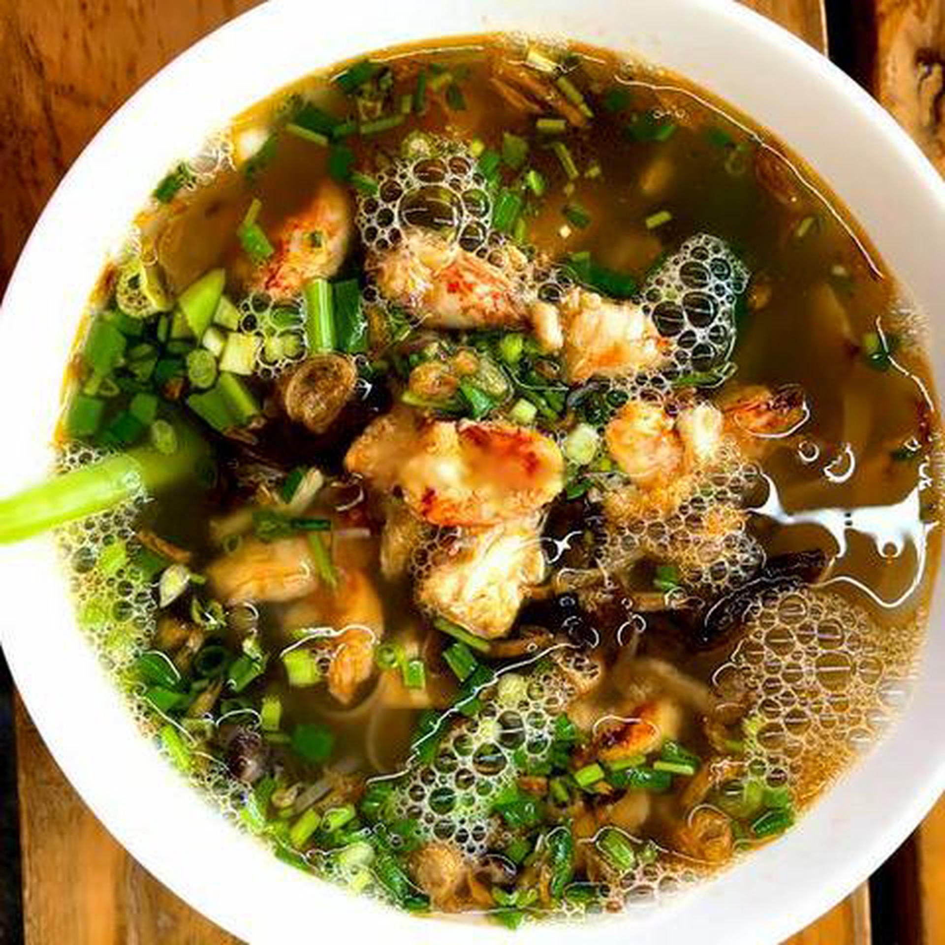 Hình ảnh Bún Tôm Thịt Xào Rau cần Thì Là 