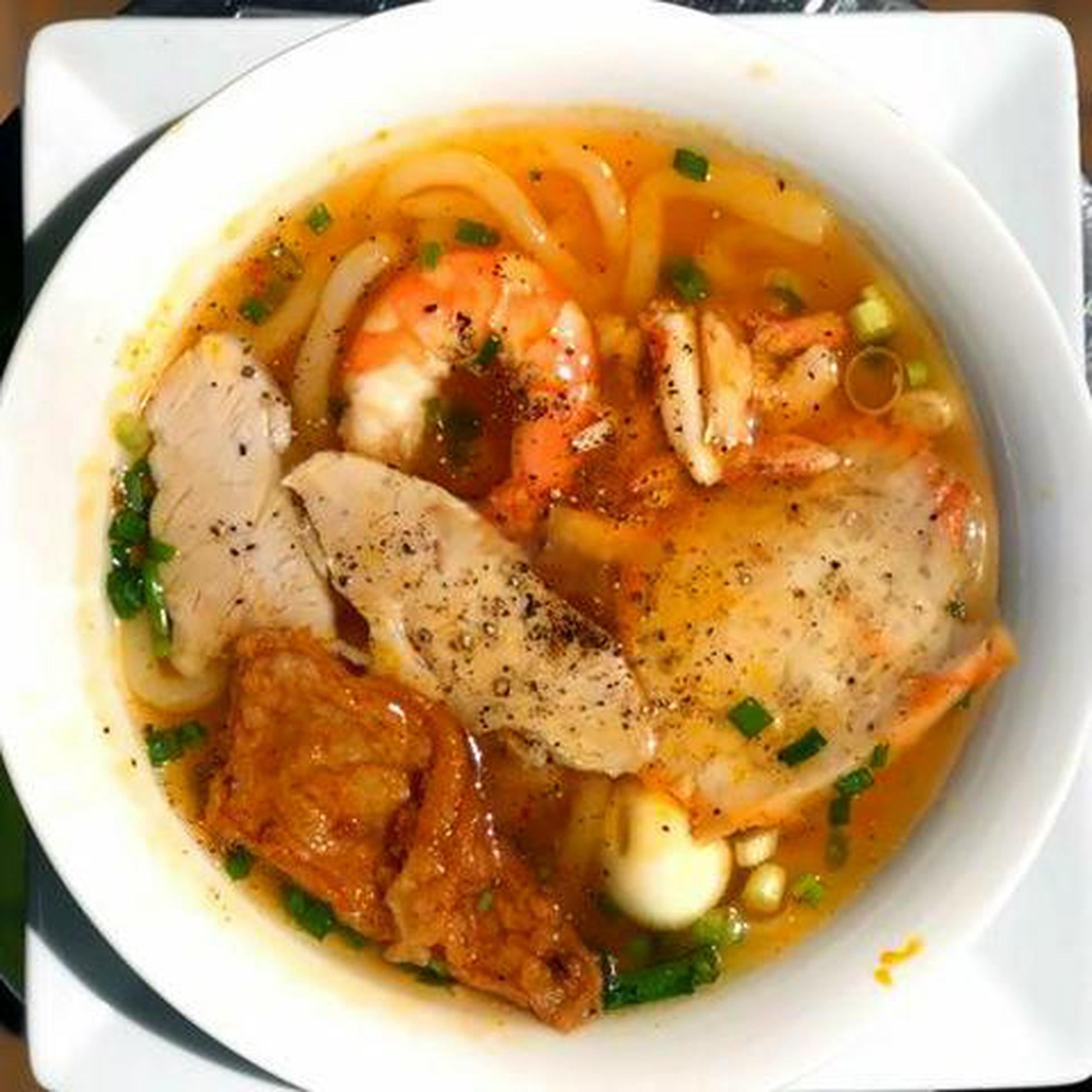 Hình ảnh Bánh canh cua thập cẩm