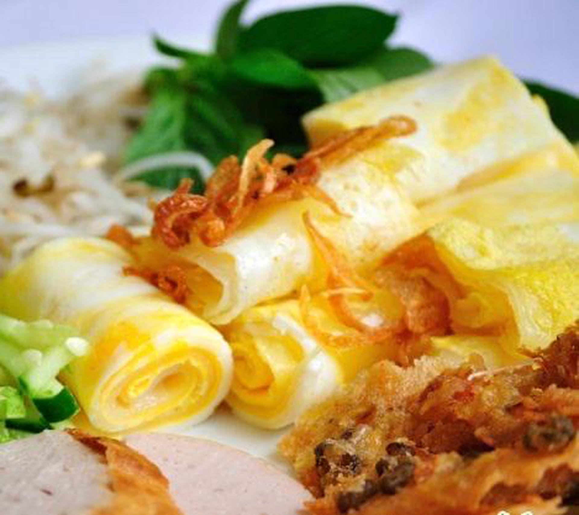 Hình ảnh Bánh cuốn trứng thêm
