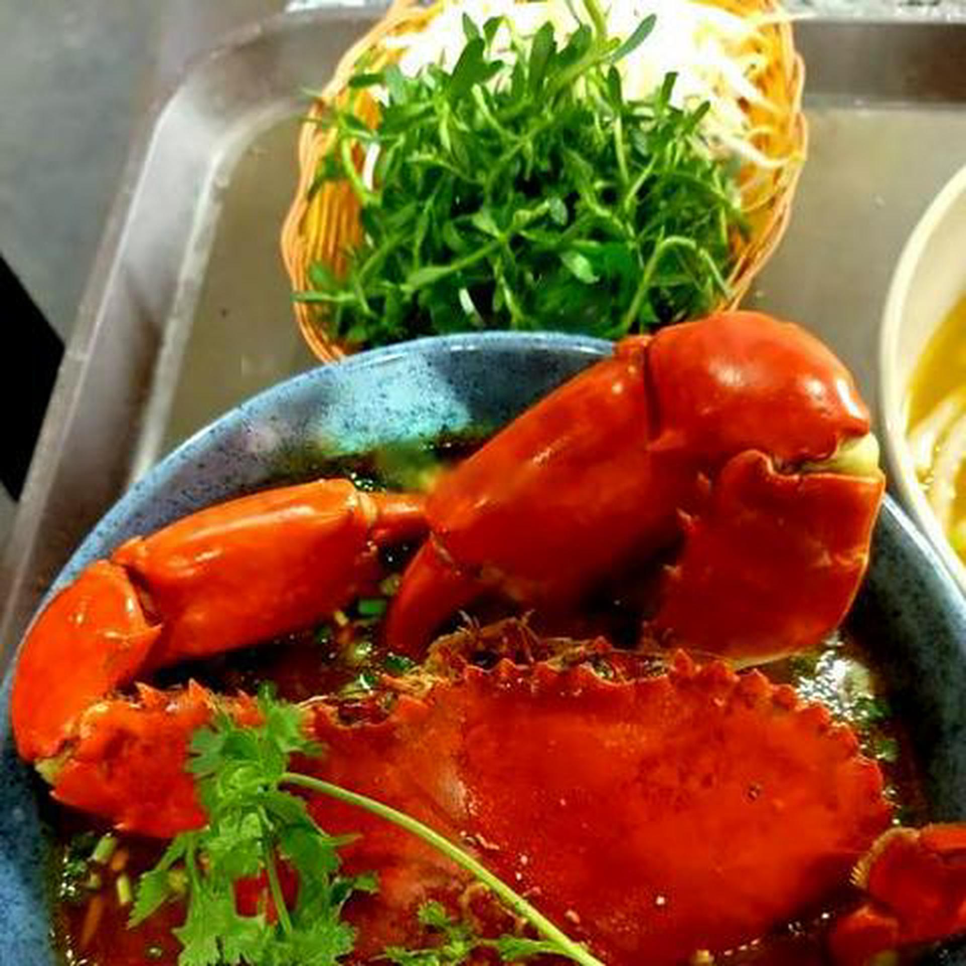 Hình ảnh Bánh canh nguyên con cua thịt thập cẩm