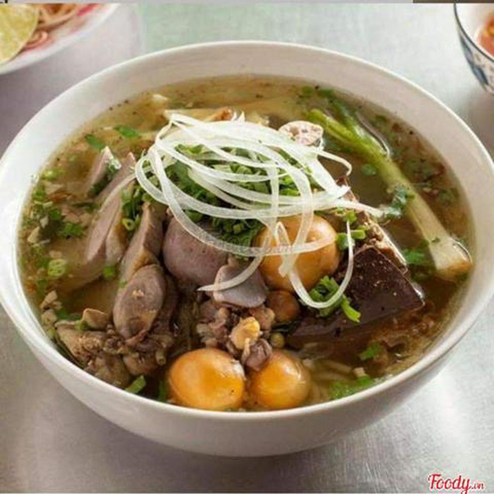 Hình ảnh Bún vịt lòng trứng non