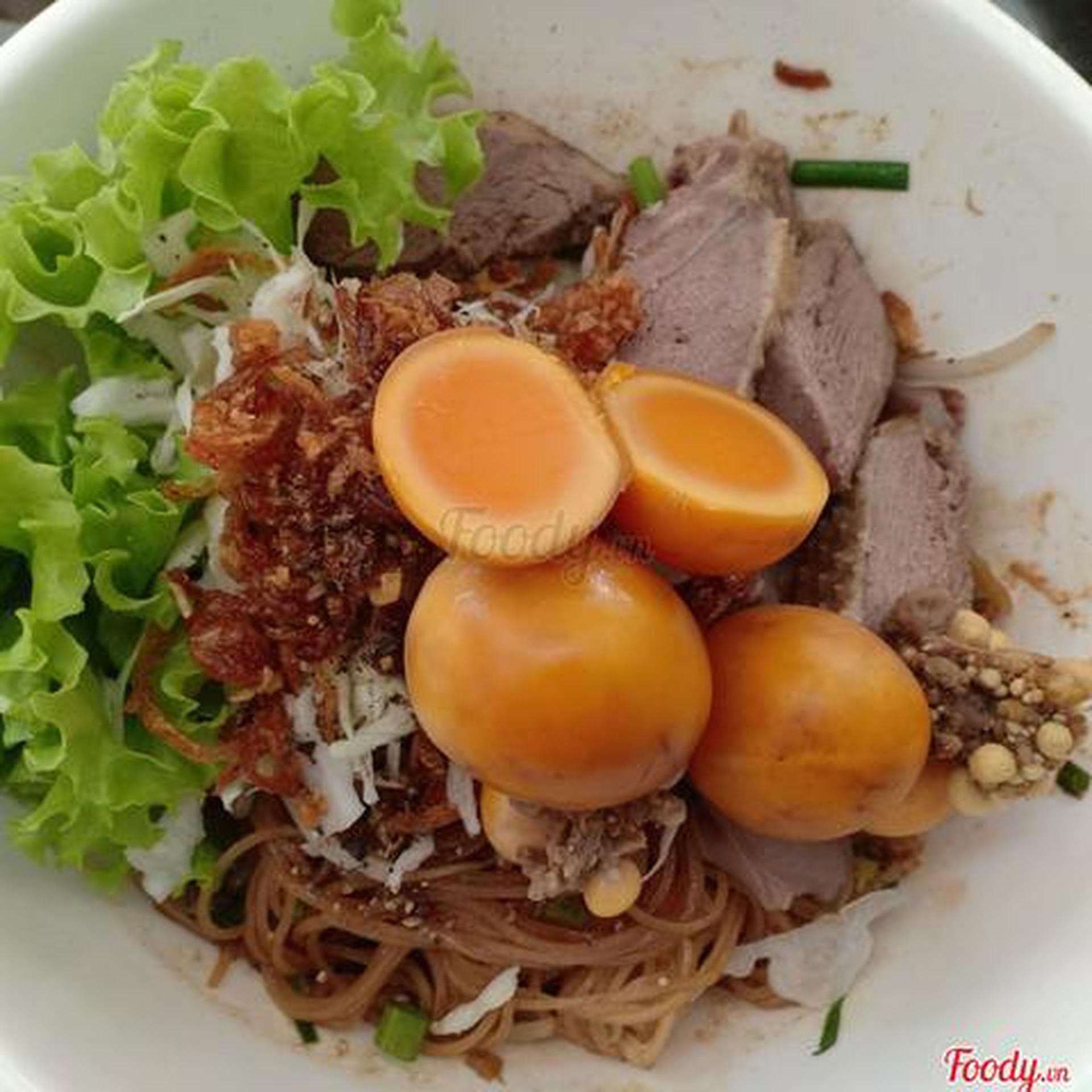 Hình ảnh Hủ tiếu khô vịt trứng non
