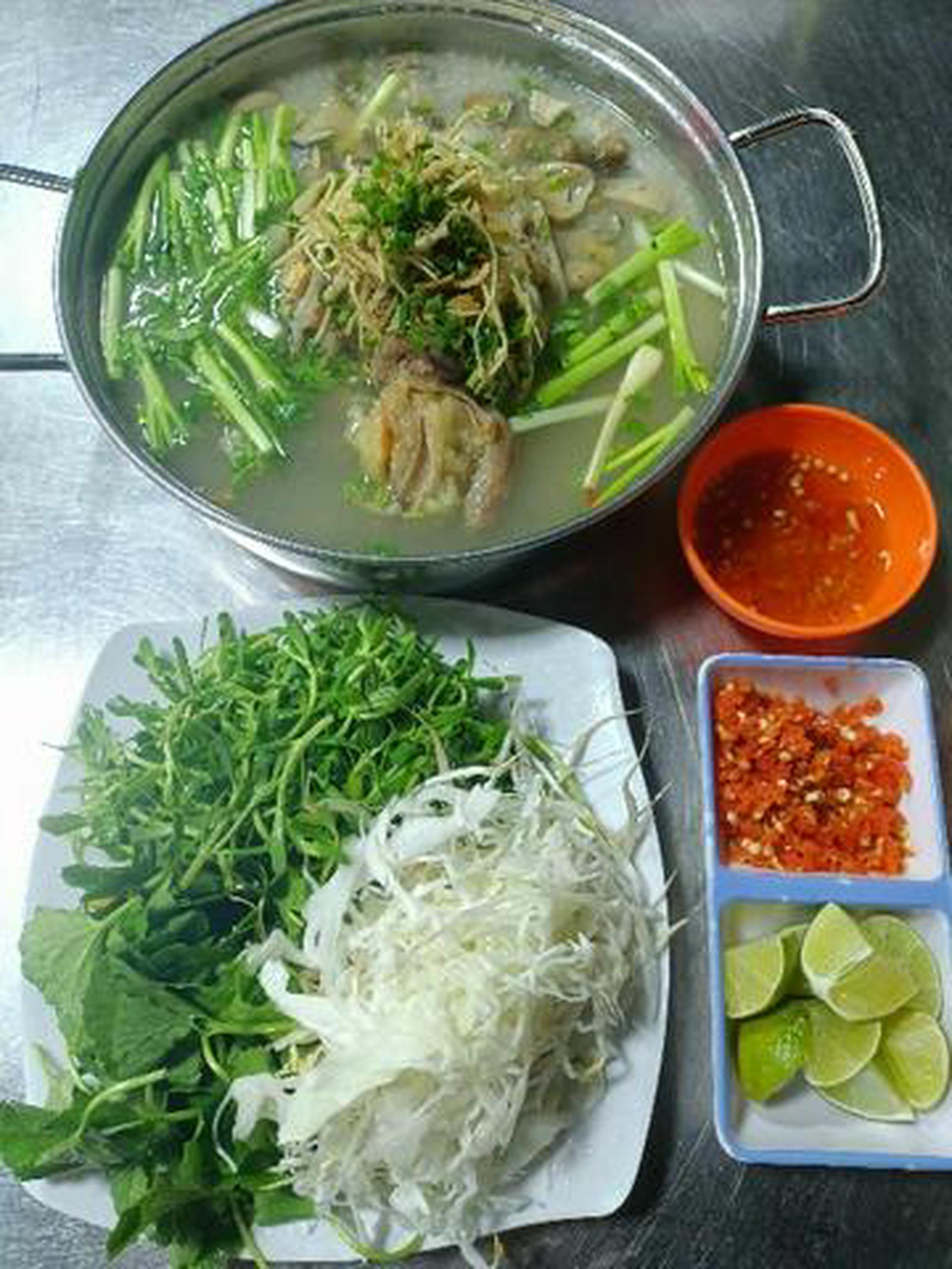 Hình ảnh Lẩu cháo đầu cá thường