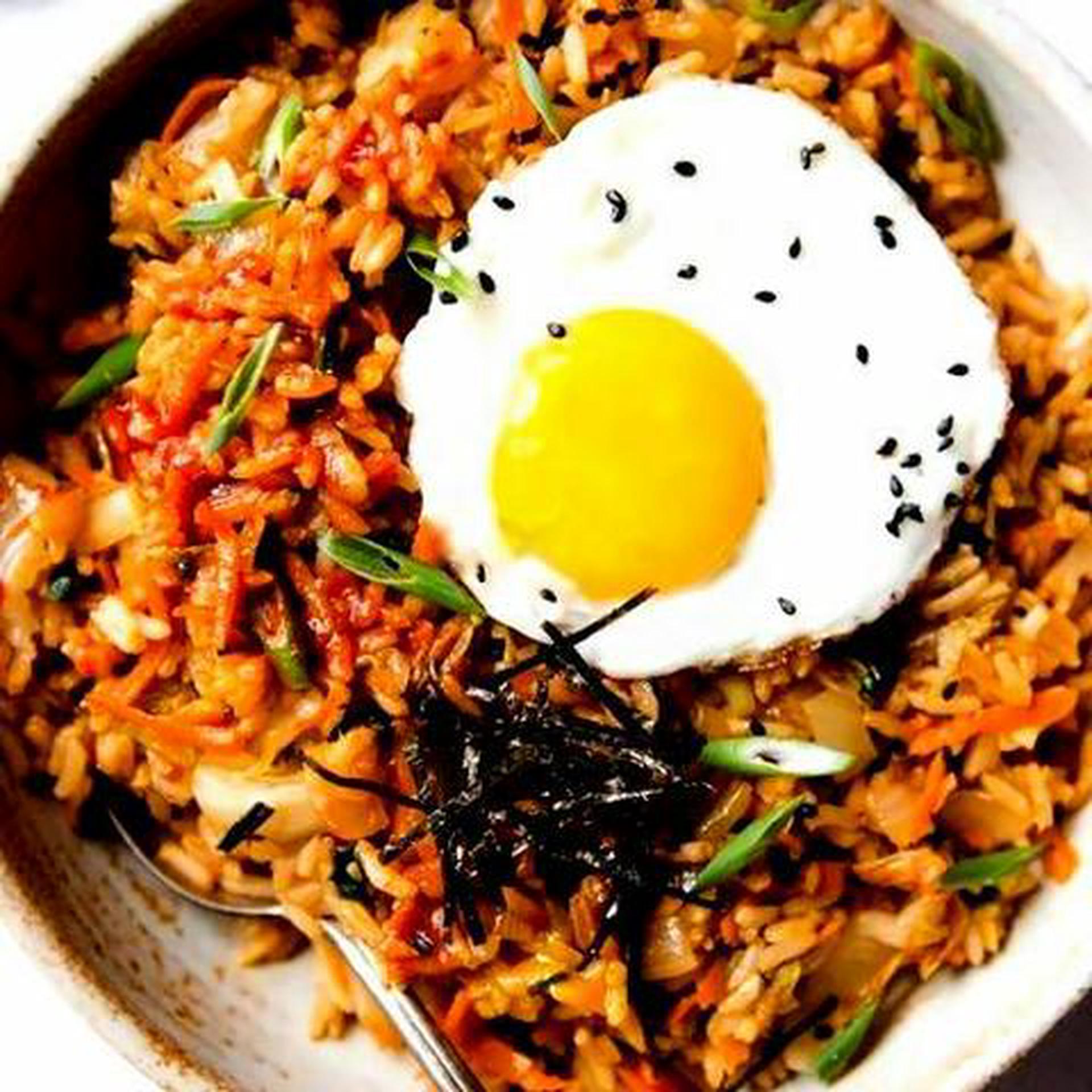 Hình ảnh Cơm chiên rong biển - trứng chiên