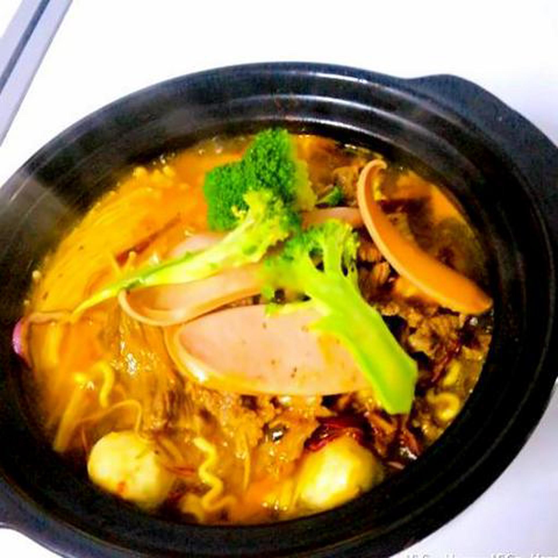 Hình ảnh Mì Tomyum Bò