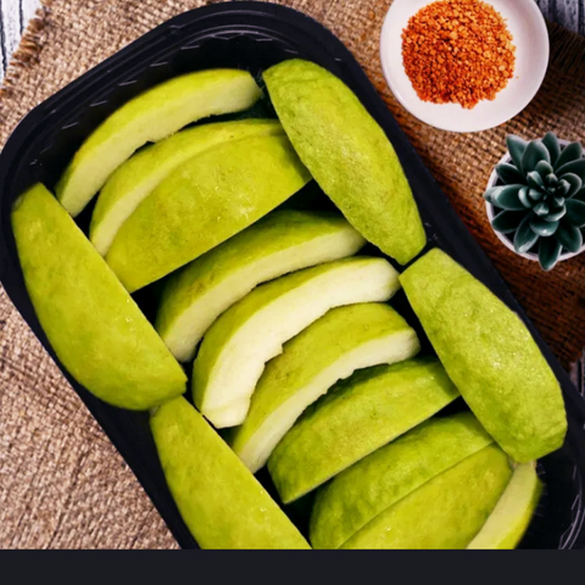 Hình ảnh Ổi nữ hoàng hộp - 350gr