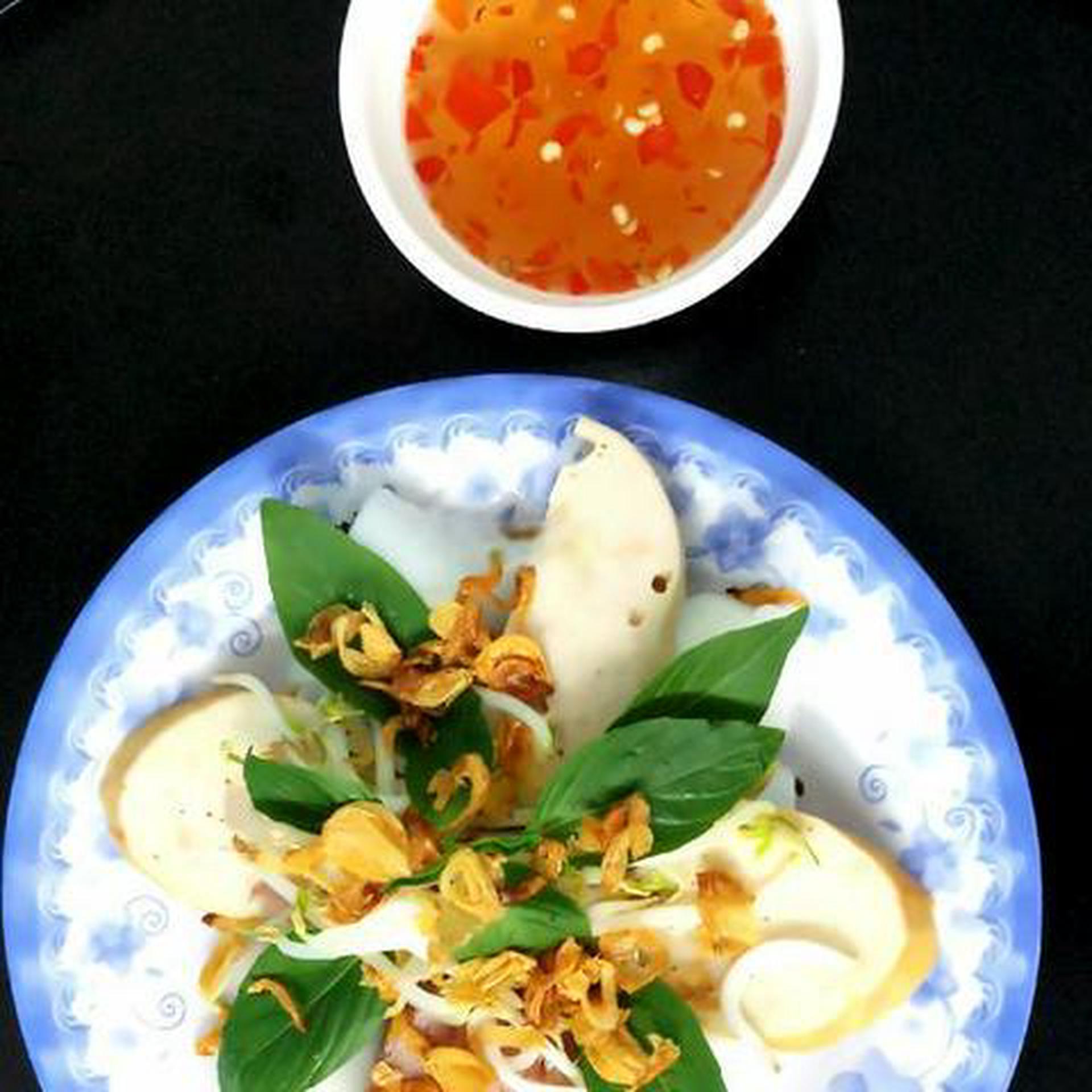 Hình ảnh bánh cuốn nóng bình thường