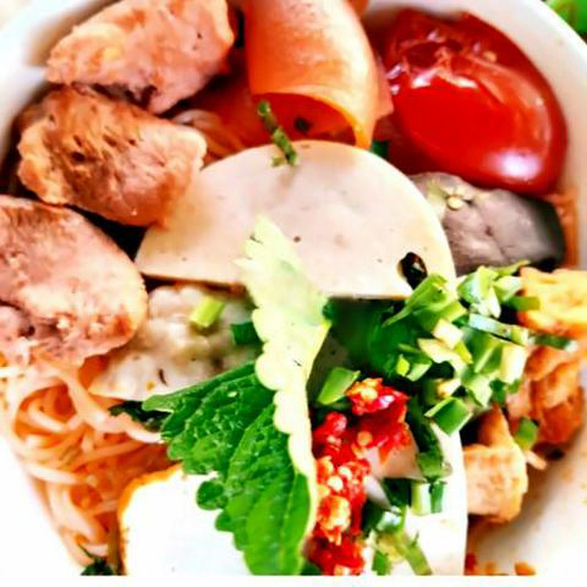 Hình ảnh Bún riêu chả mọc