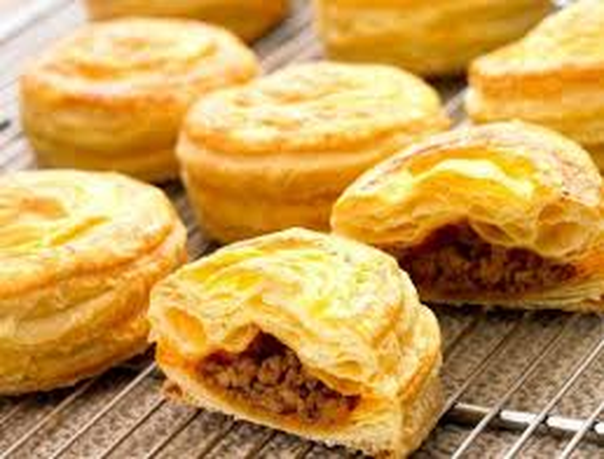 Hình ảnh Bánh pate sô