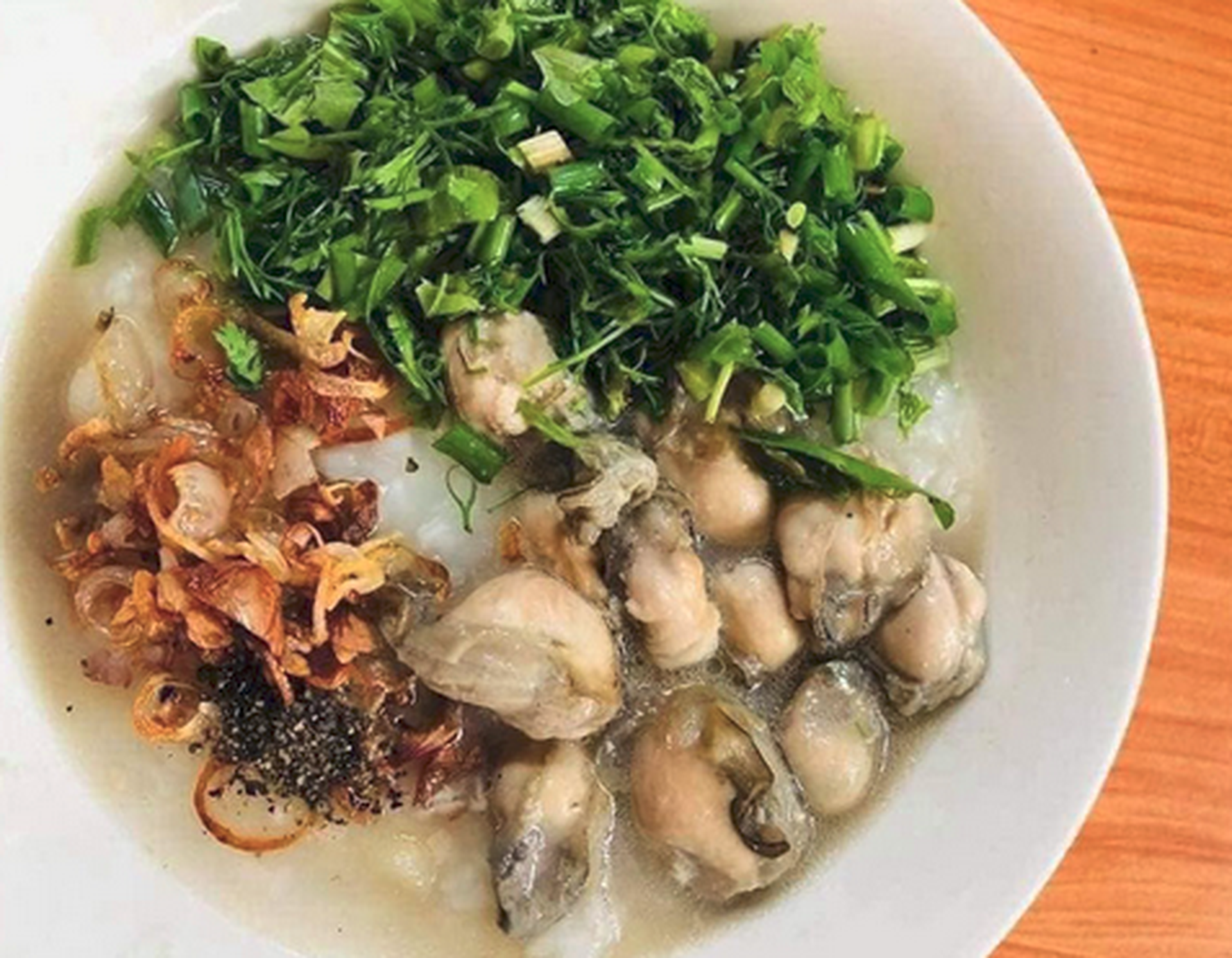 Hình ảnh Cháo hàu đặc biệt