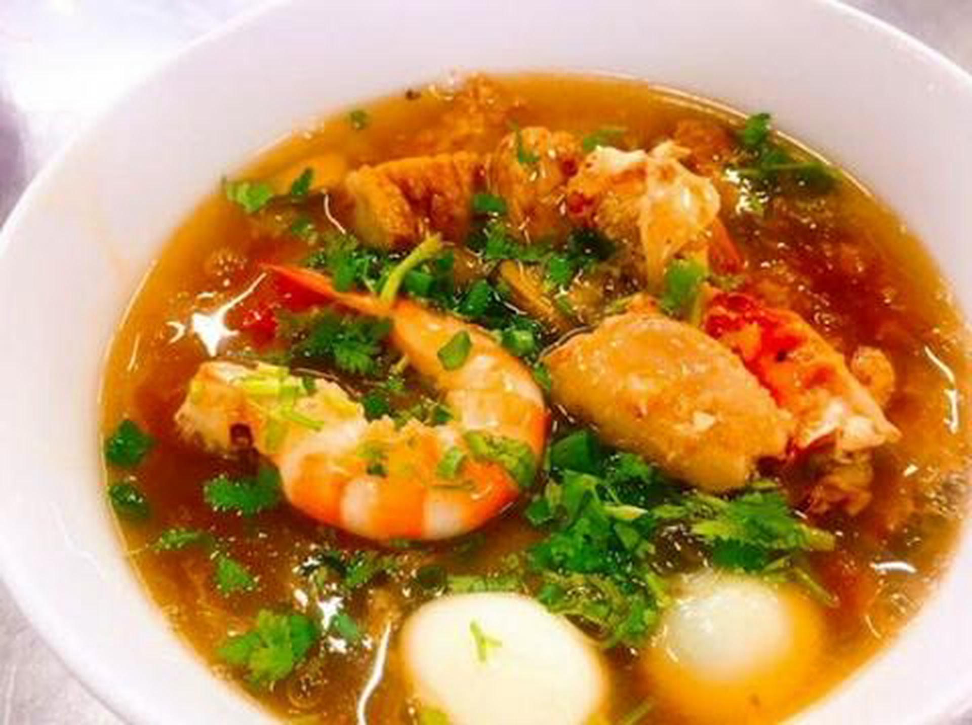 Hình ảnh Bánh canh cua thập cẩm