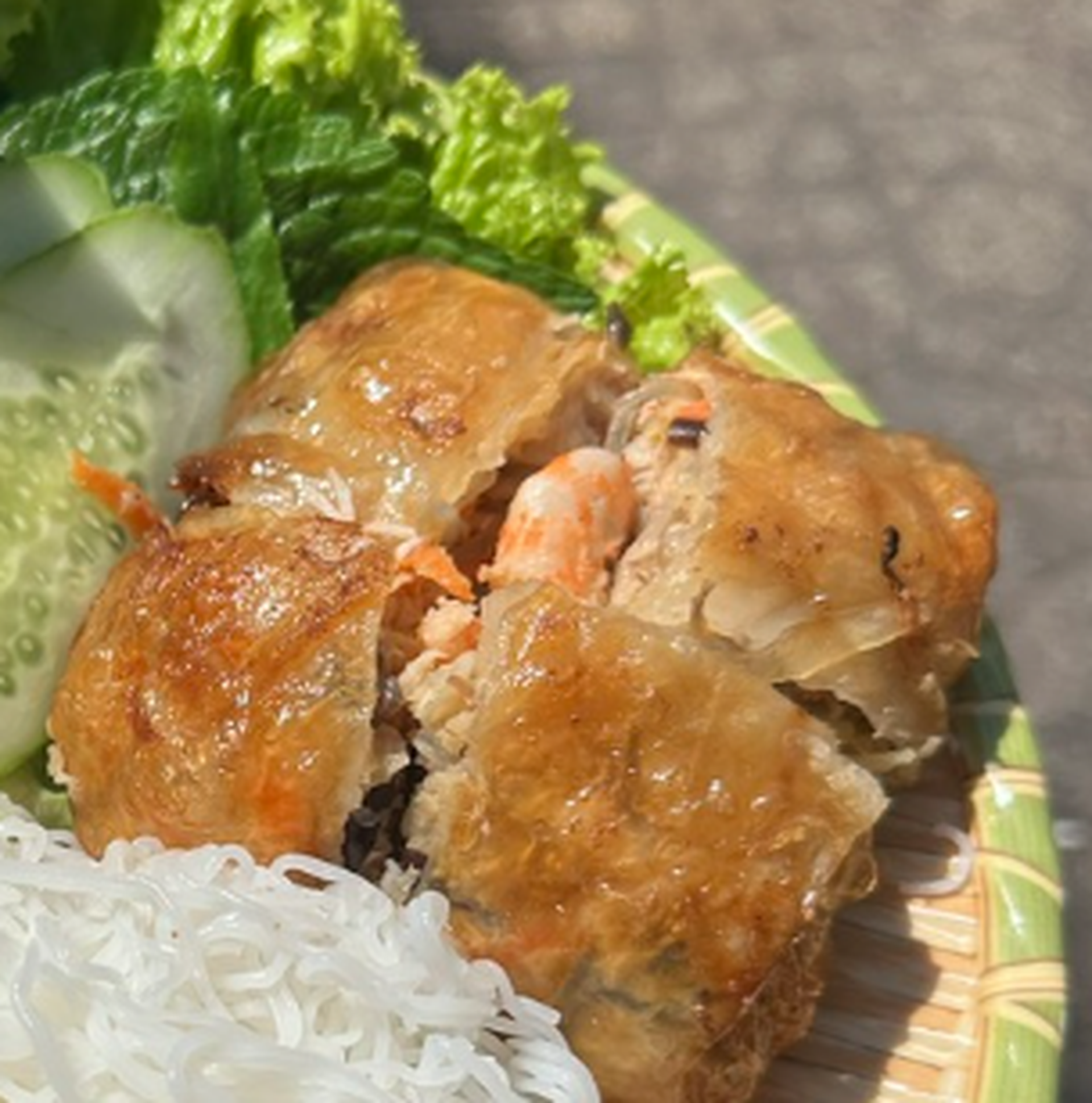 Hình ảnh Nem cua bể thêm