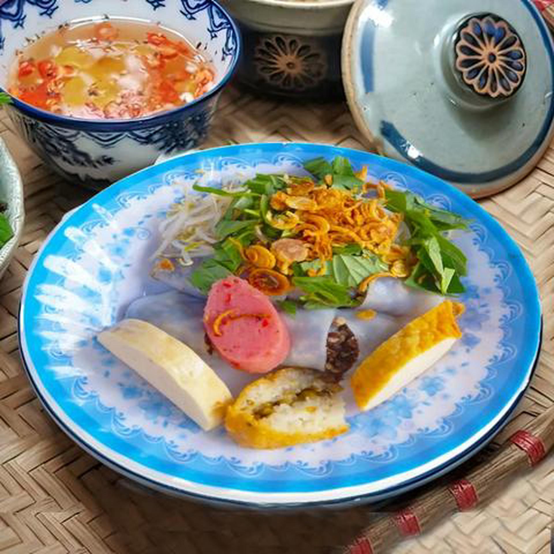 Hình ảnh Bánh cuốn nóng đặc biệt