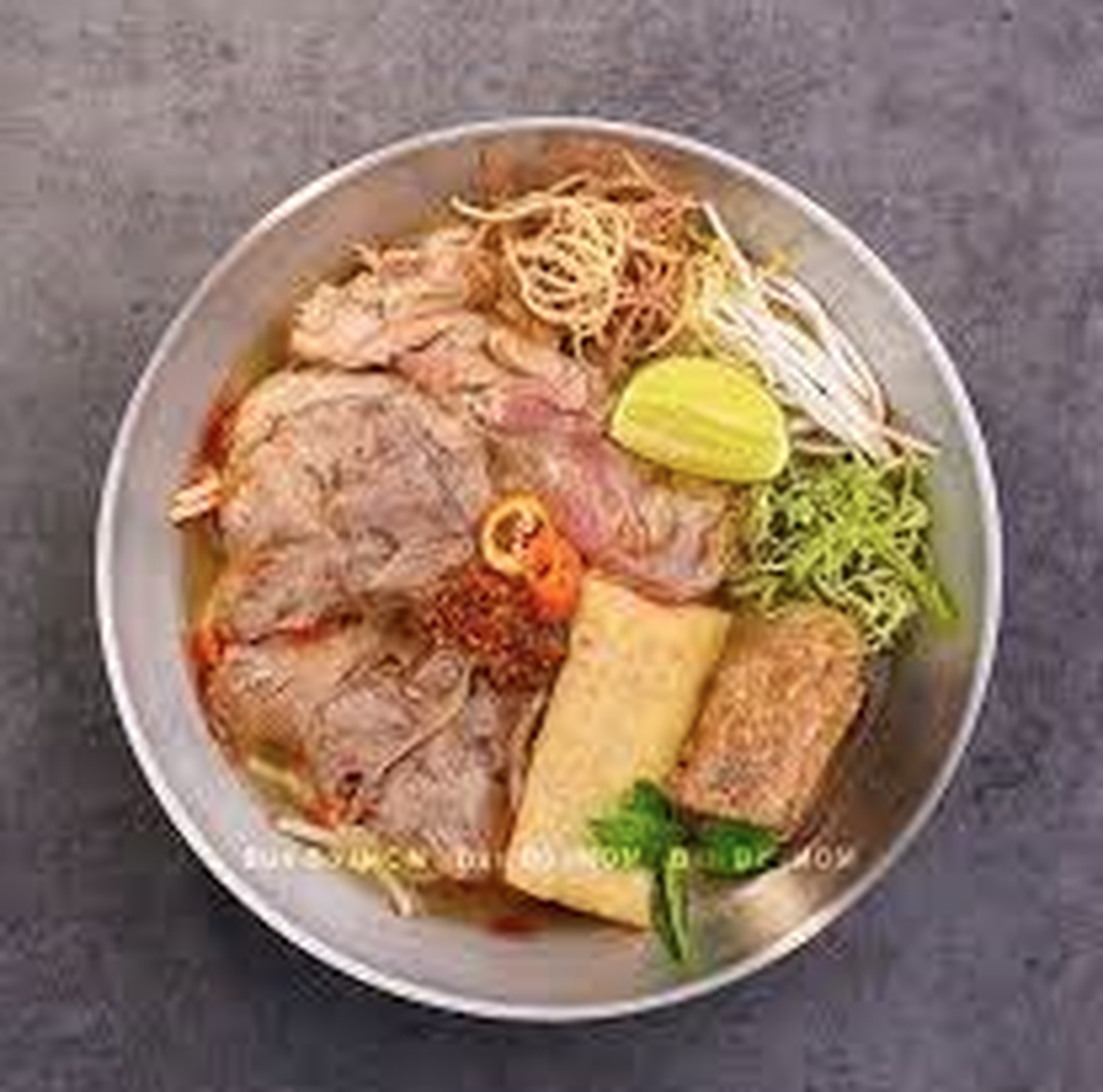 Hình ảnh Bún tái chả Huế