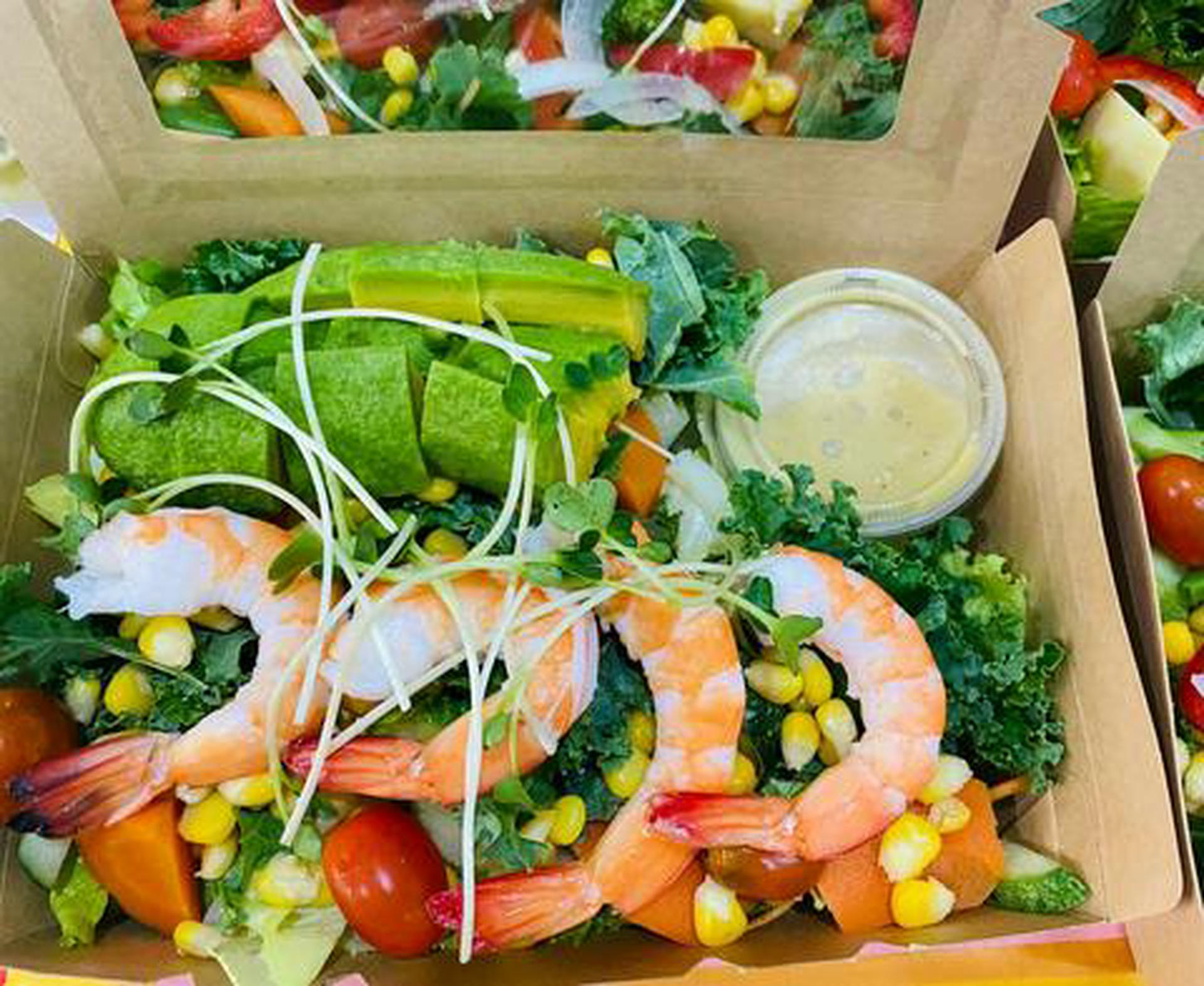 Hình ảnh Salad bơ tôm sốt cocktail