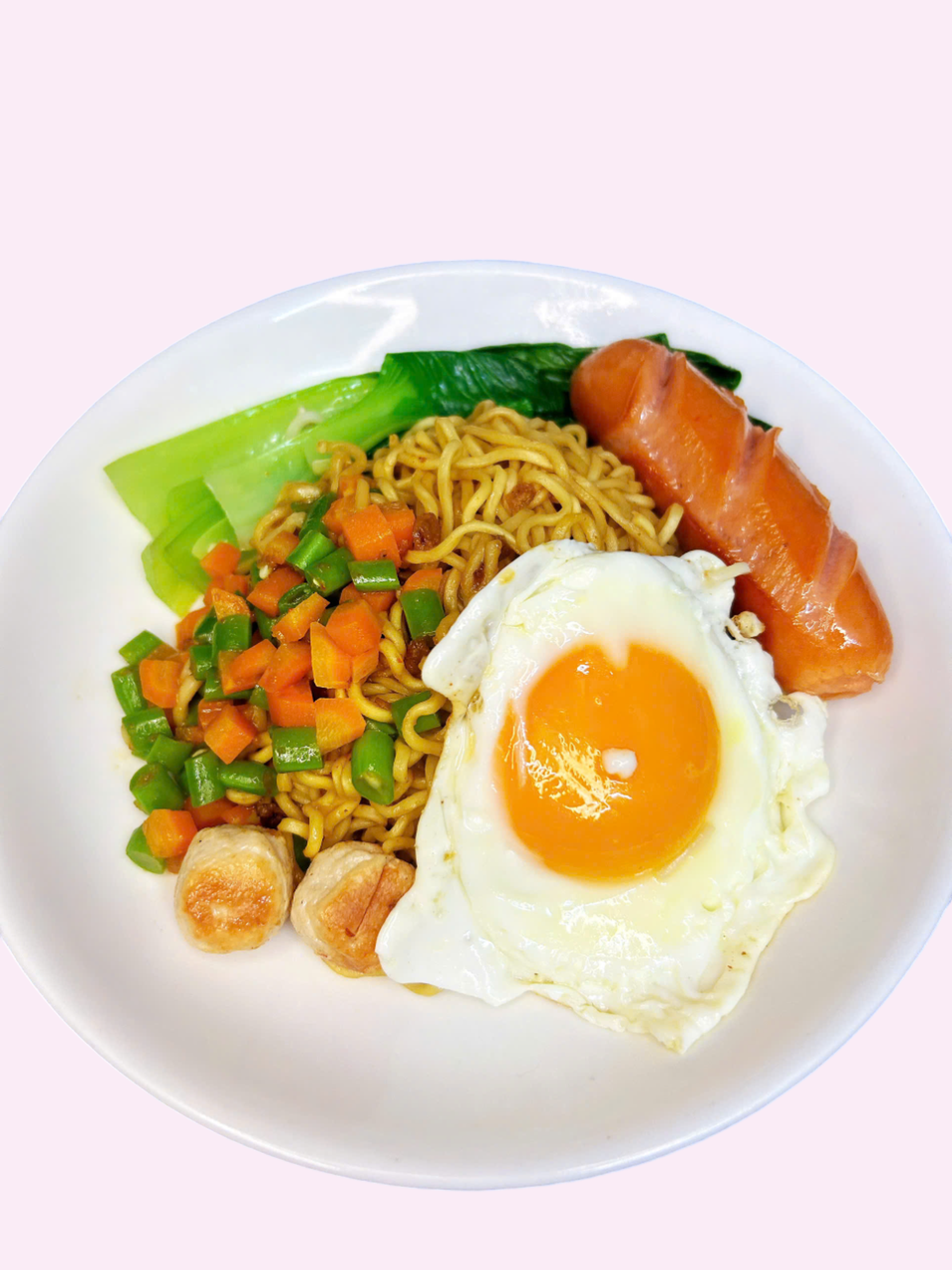 Hình ảnh Mì Trộn Indomie Trứng + Xúc Xích