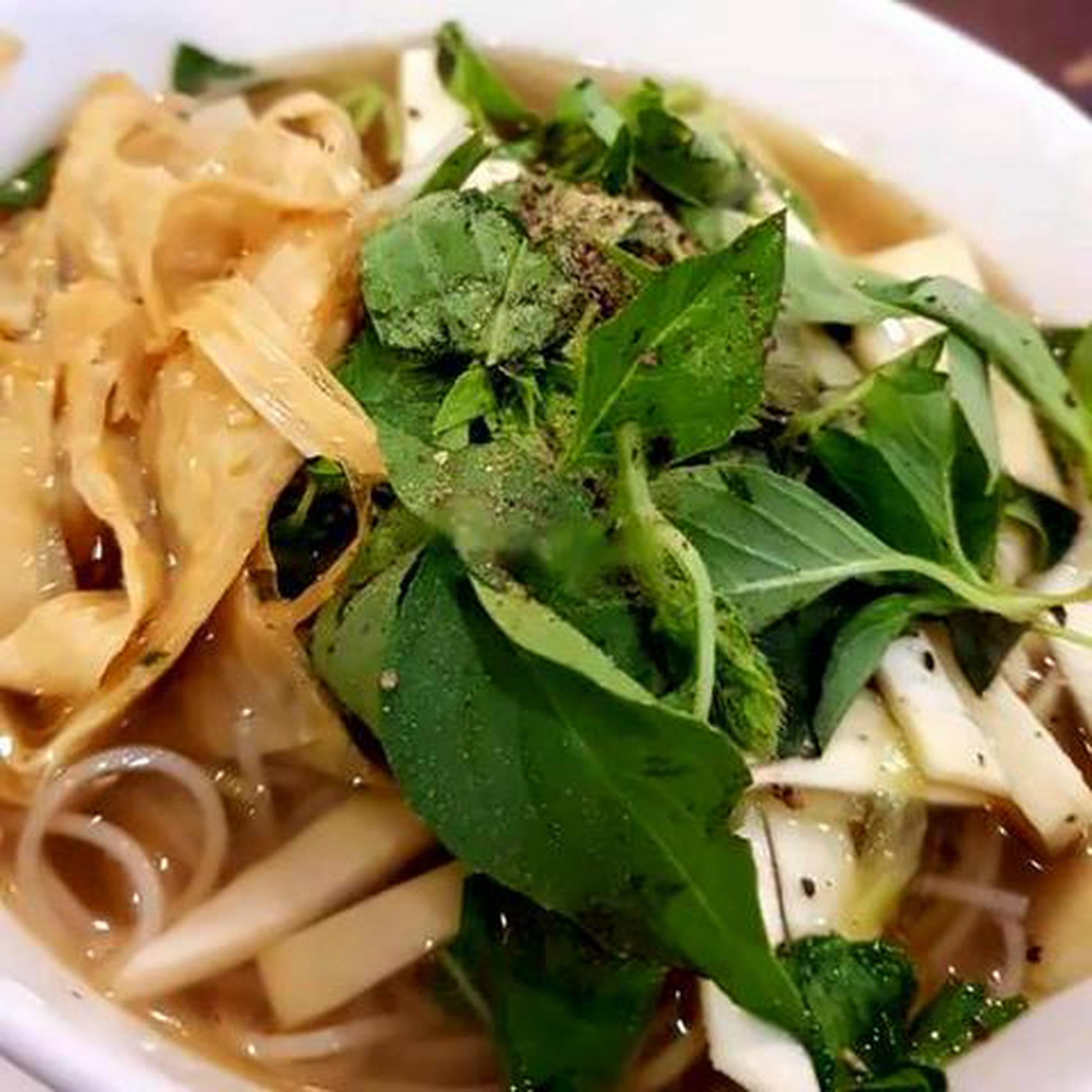 Hình ảnh Bún lá é