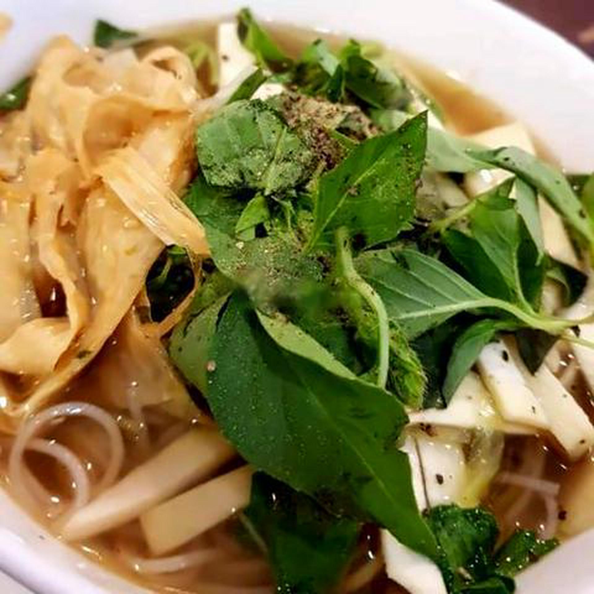 Hình ảnh Bún lá é
