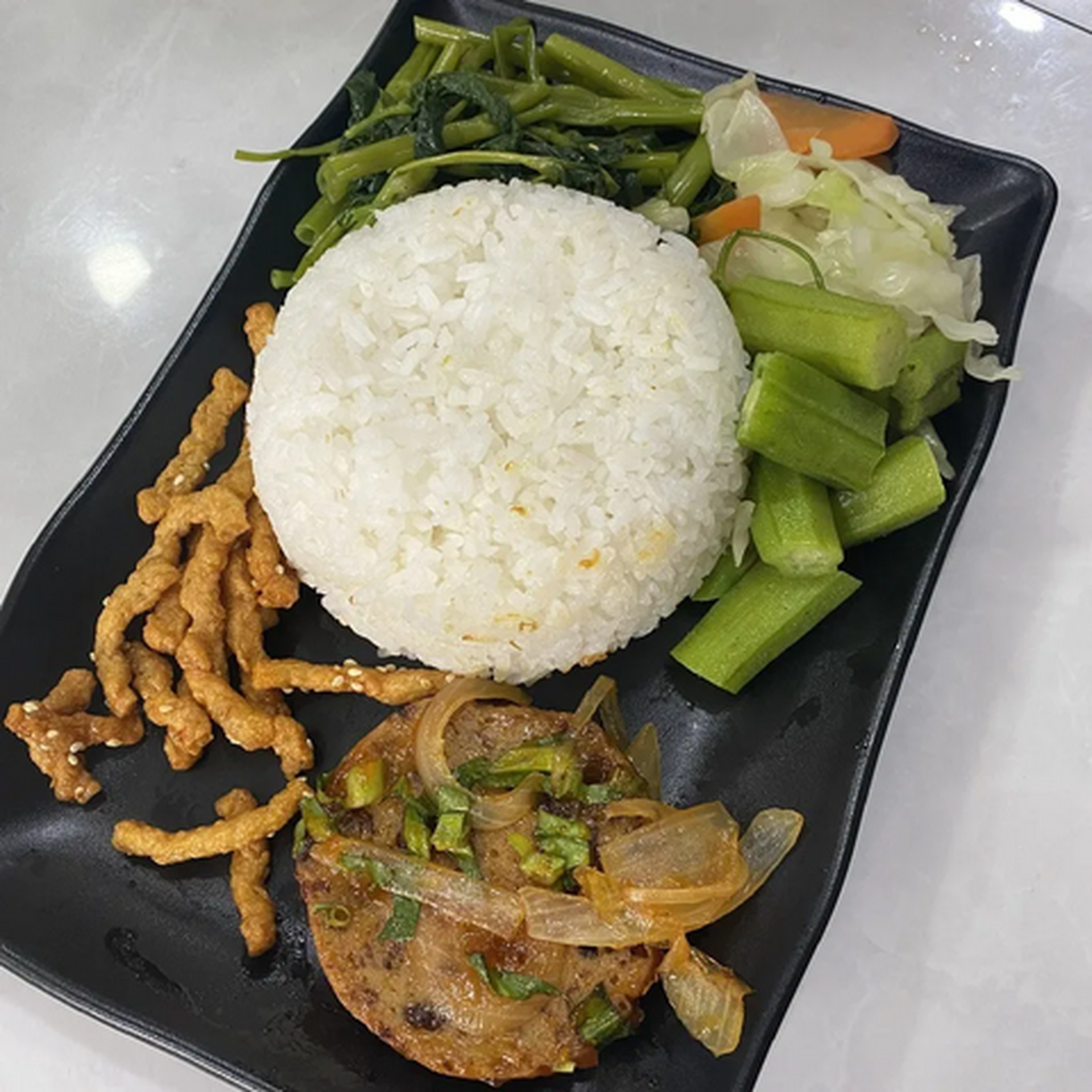 Hình ảnh Cơm chả quế chay