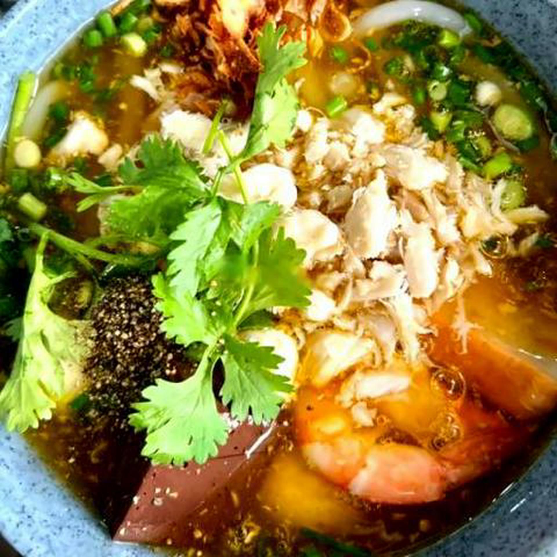 Hình ảnh Bánh canh cua gỡ sẵn thập cẩm - phần lớn - nhiều cua