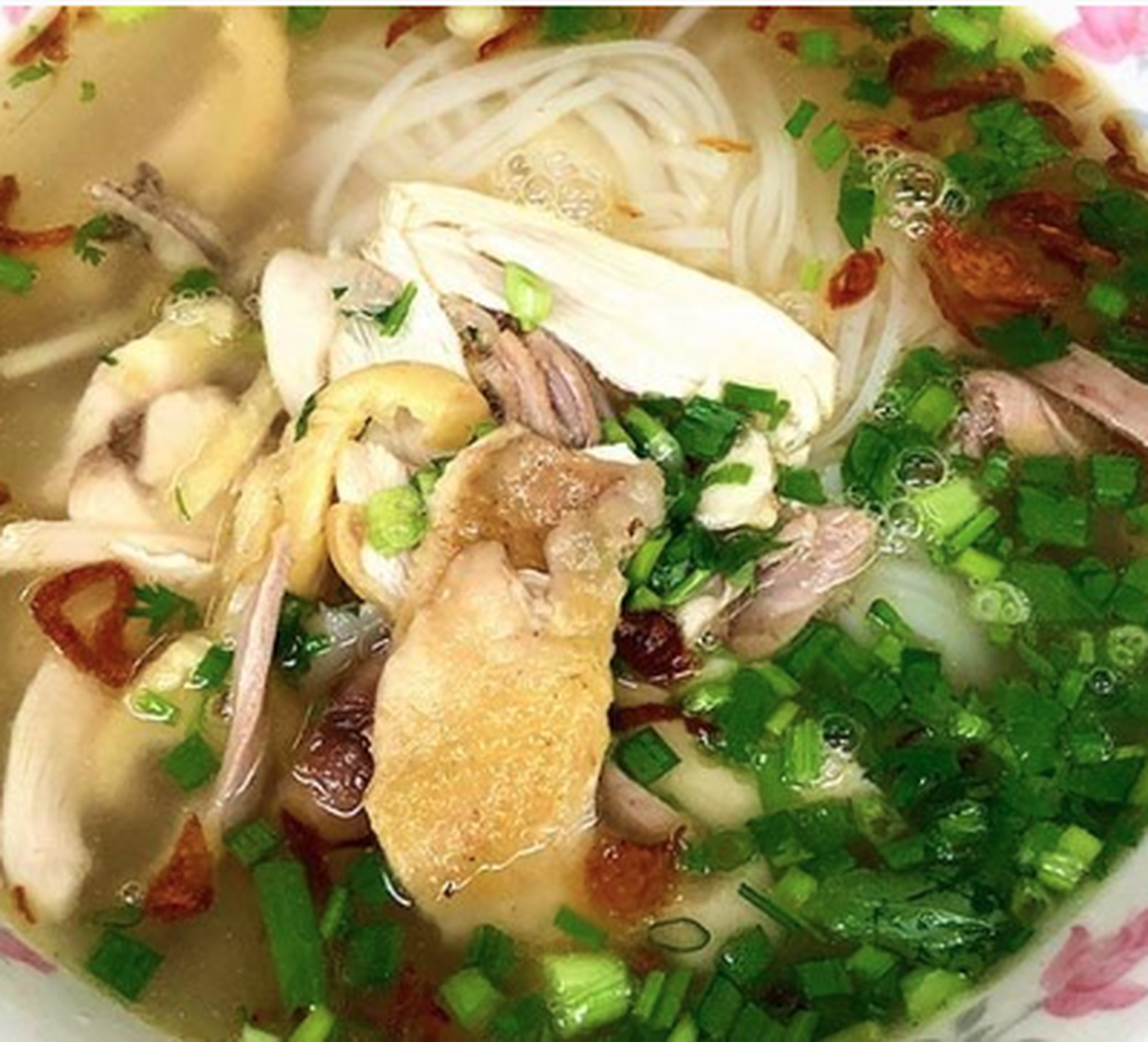 Hình ảnh Hủ tiếu gà nước - khô