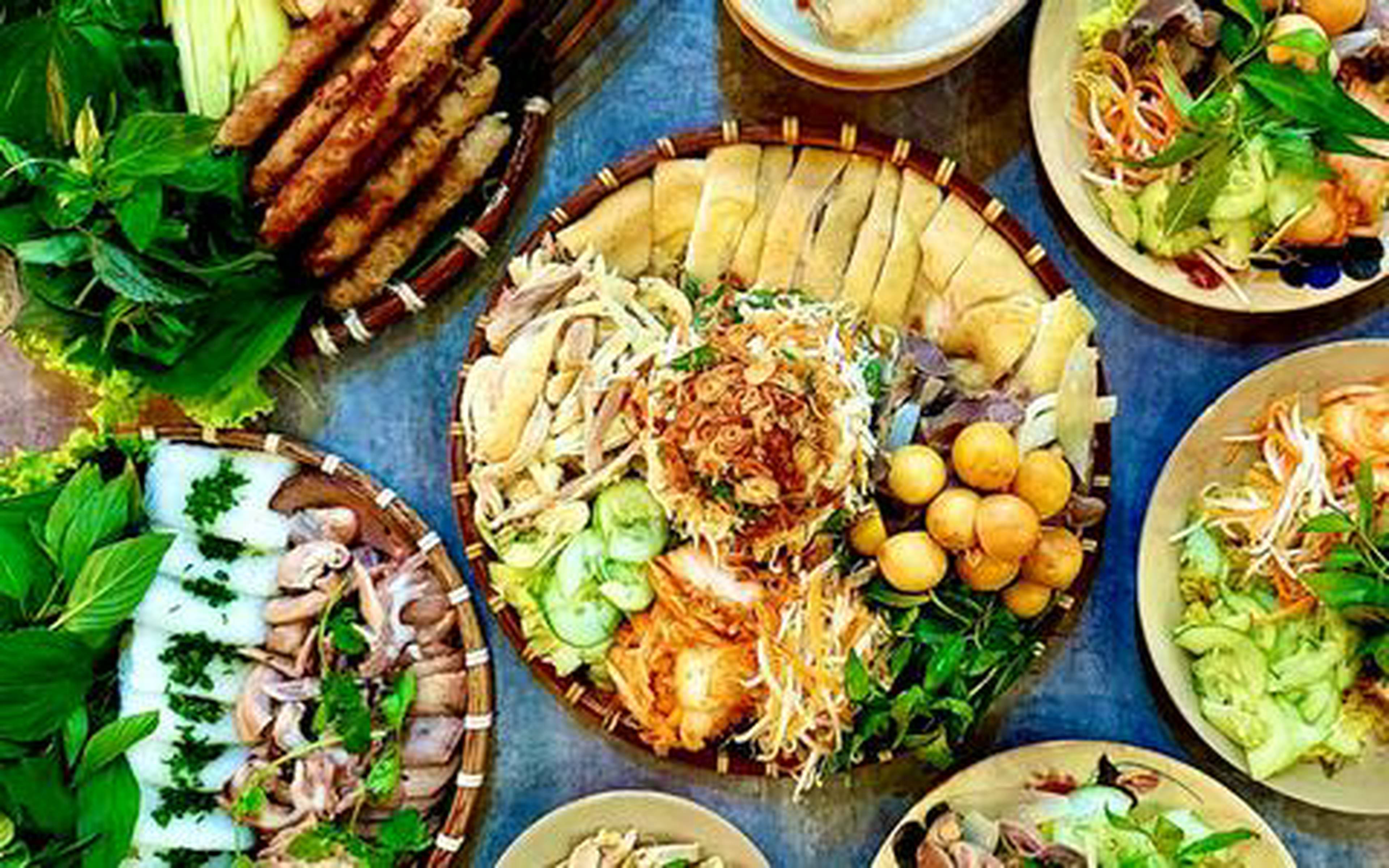 Hình ảnh Con Gà Mái - Cơm Gà Phú Yên - Trần Cao Vân