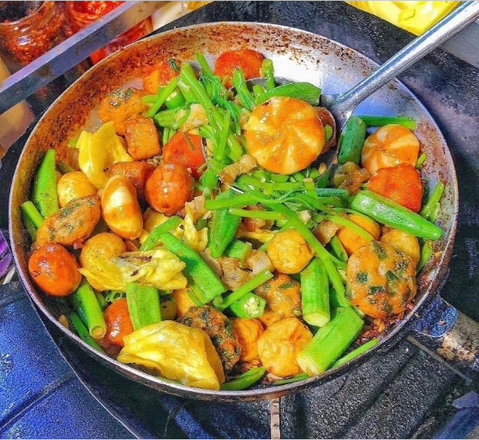 Hình ảnh Tường Vi - Trà Đào & Cá Viên Chiên Nước Mắm - Tôn Đản