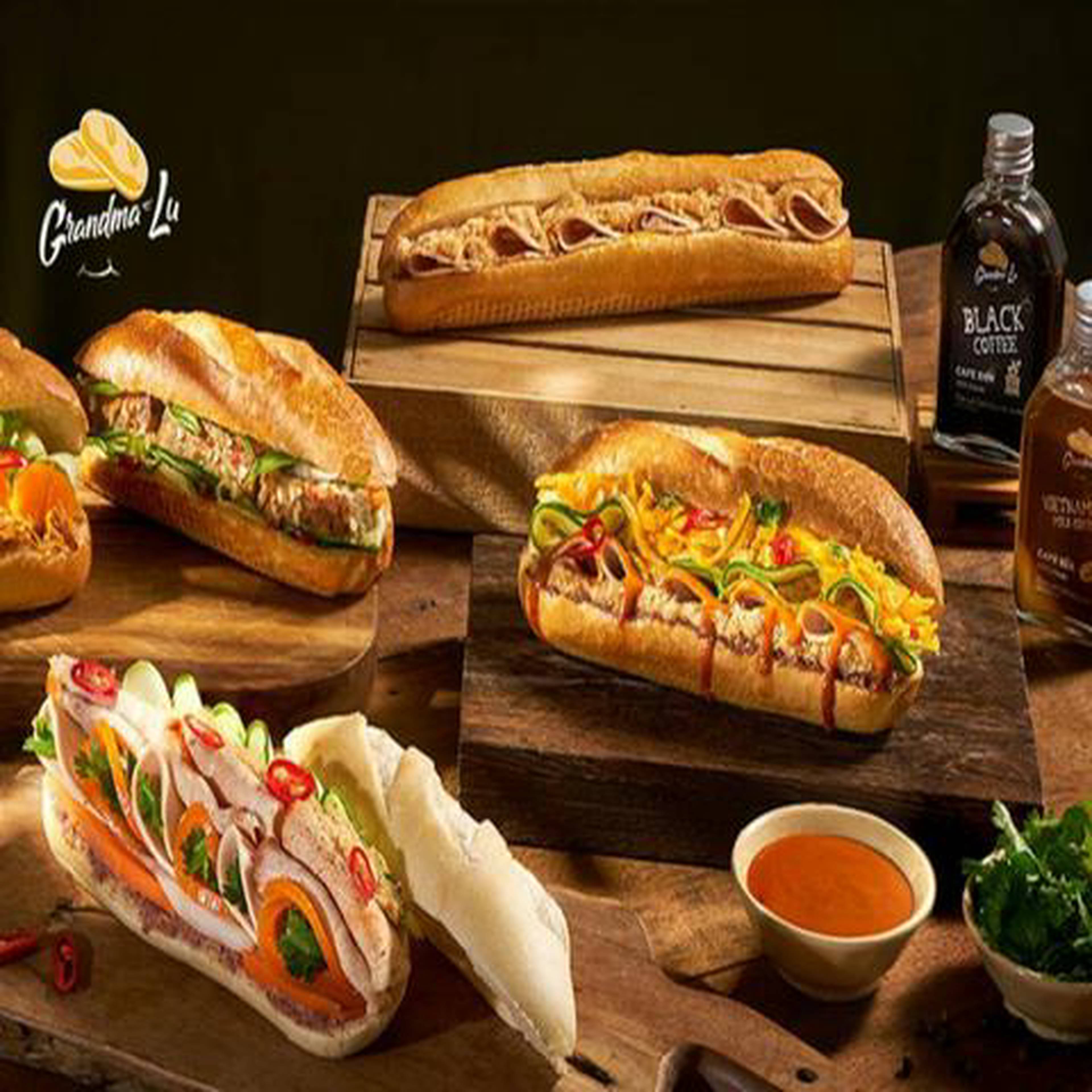 Hình ảnh Grandma Lu - Bánh Mì & Coffee - Cô Bắc