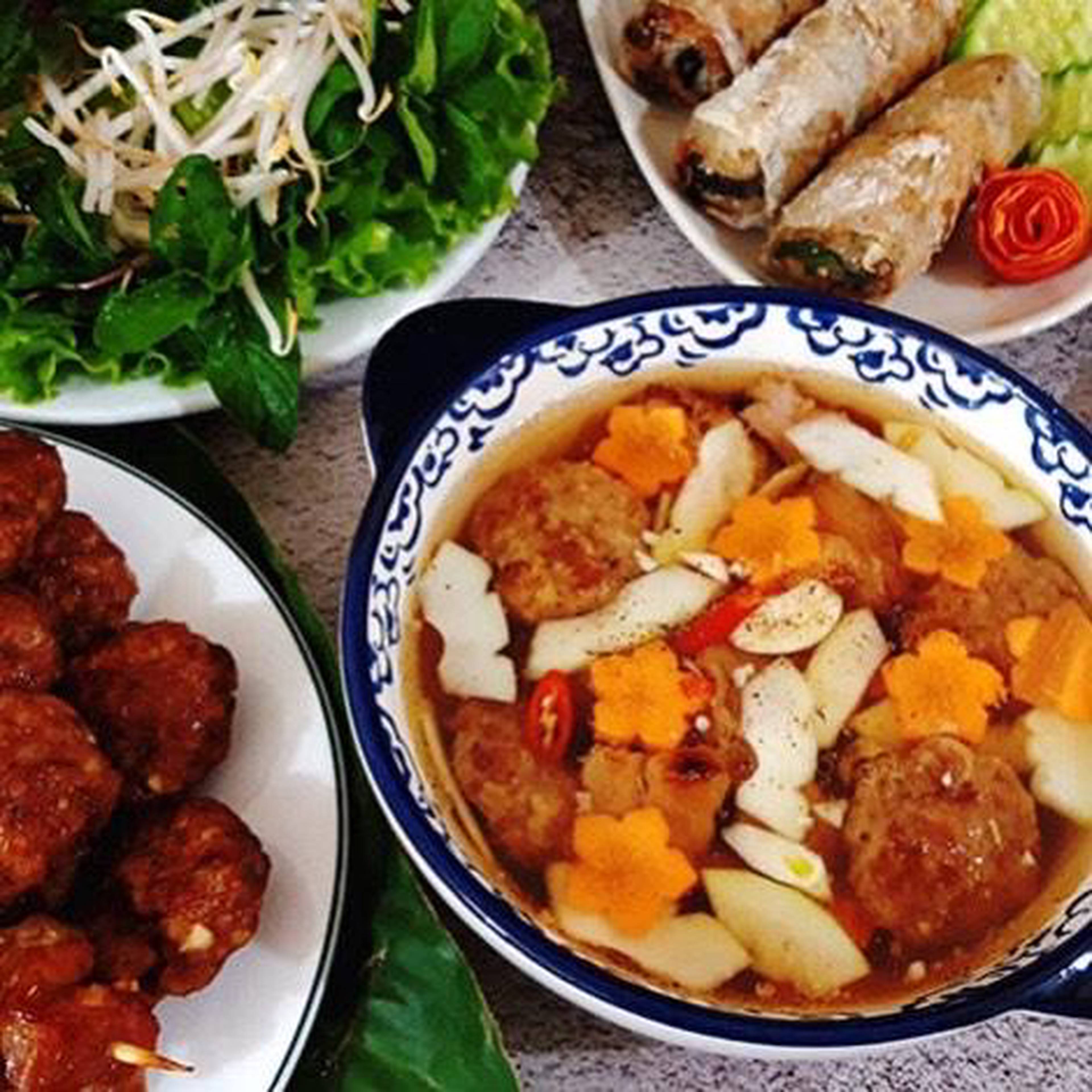 Hình ảnh Nguyệt Tỷ Quán - Bún Chả Hà Nội & Bún Đậu Mắm Tôm - Cách Mạng Tháng 8