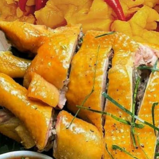 Hình ảnh Em Sữa - Gà Ủ Muối & Chân Gà Sốt Thái - Đoàn Văn Bơ    