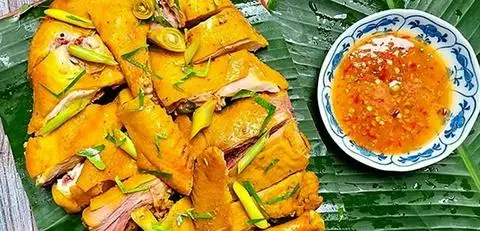 Hình ảnh Gà Ủ Muối Hoa Tiêu An Nhiên - Lý Chính Thắng