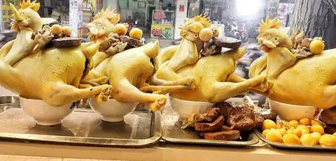 Hình ảnh Quang Trung - Gà Tam Kỳ - Lê Văn Thọ  
