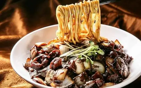 Hình ảnh Mì Tương Đen Hakenfu - Huỳnh Văn Bánh 