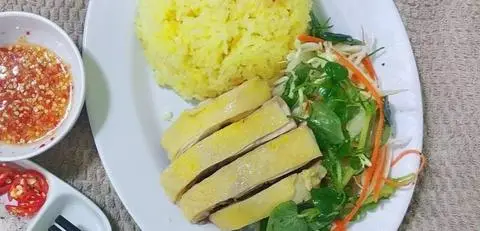 Hình ảnh Thanh Thúy - Cơm Gà Ta Tam Kỳ