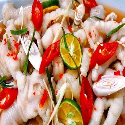 Hình ảnh Cô Ba Chân Gà - Nguyễn Văn Khối 
