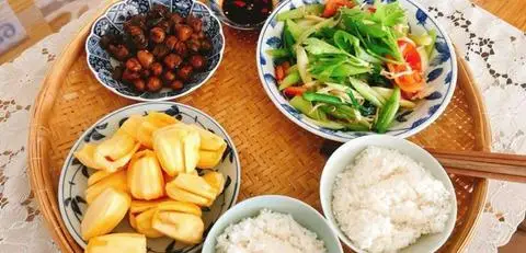 Hình ảnh Cơm Chay Trân Châu 213 - Chấn Hưng