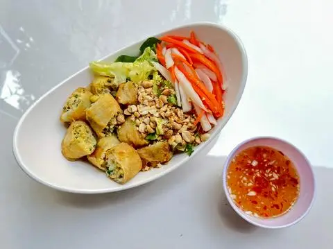 Hình ảnh The Train Restaurant - Tàu Lửa Quán - Nội Khu Hưng Phước 1